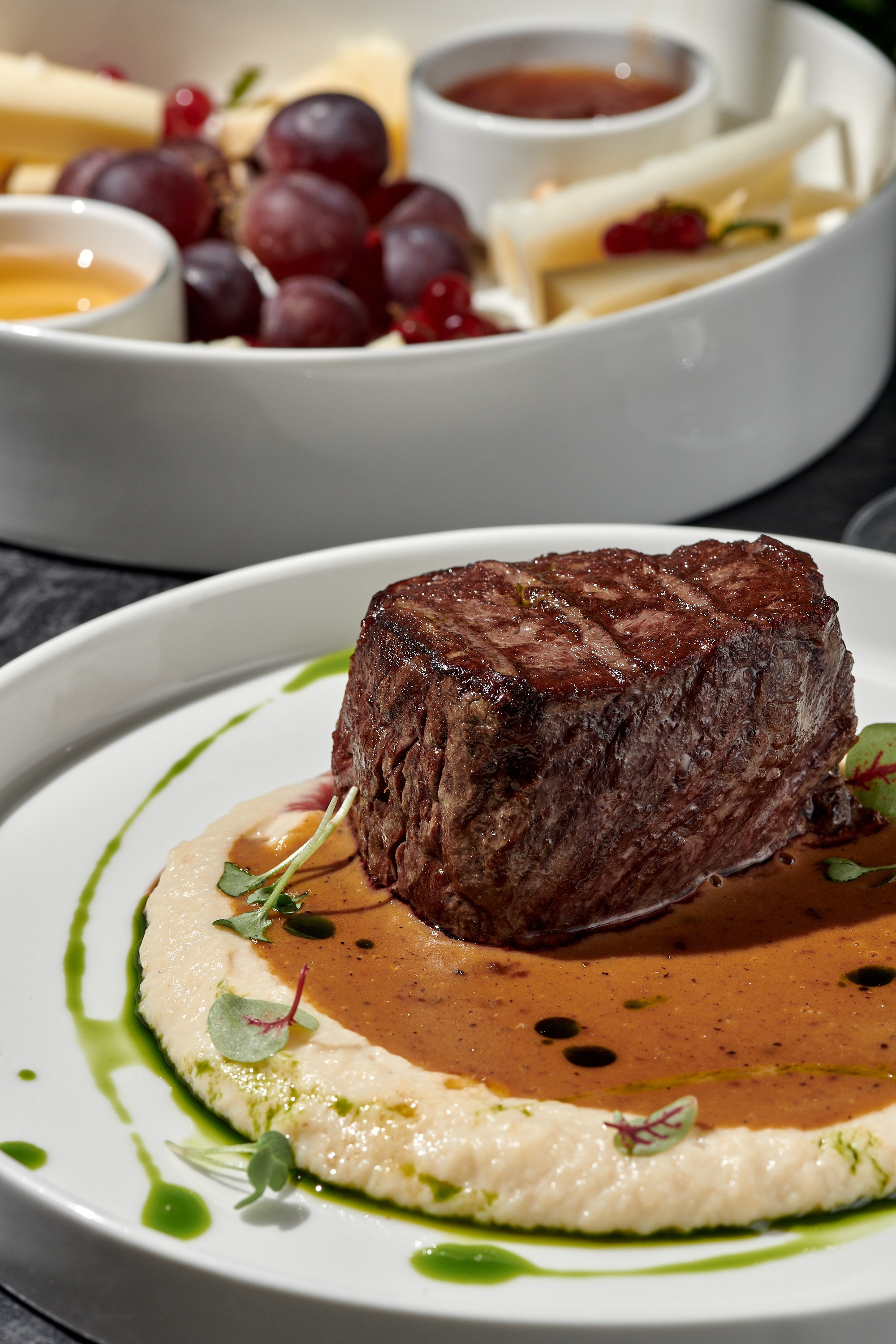 Интерьерная съёмка, фуд съёмка и контент. Фотограф в Москве Ярослав Темнов