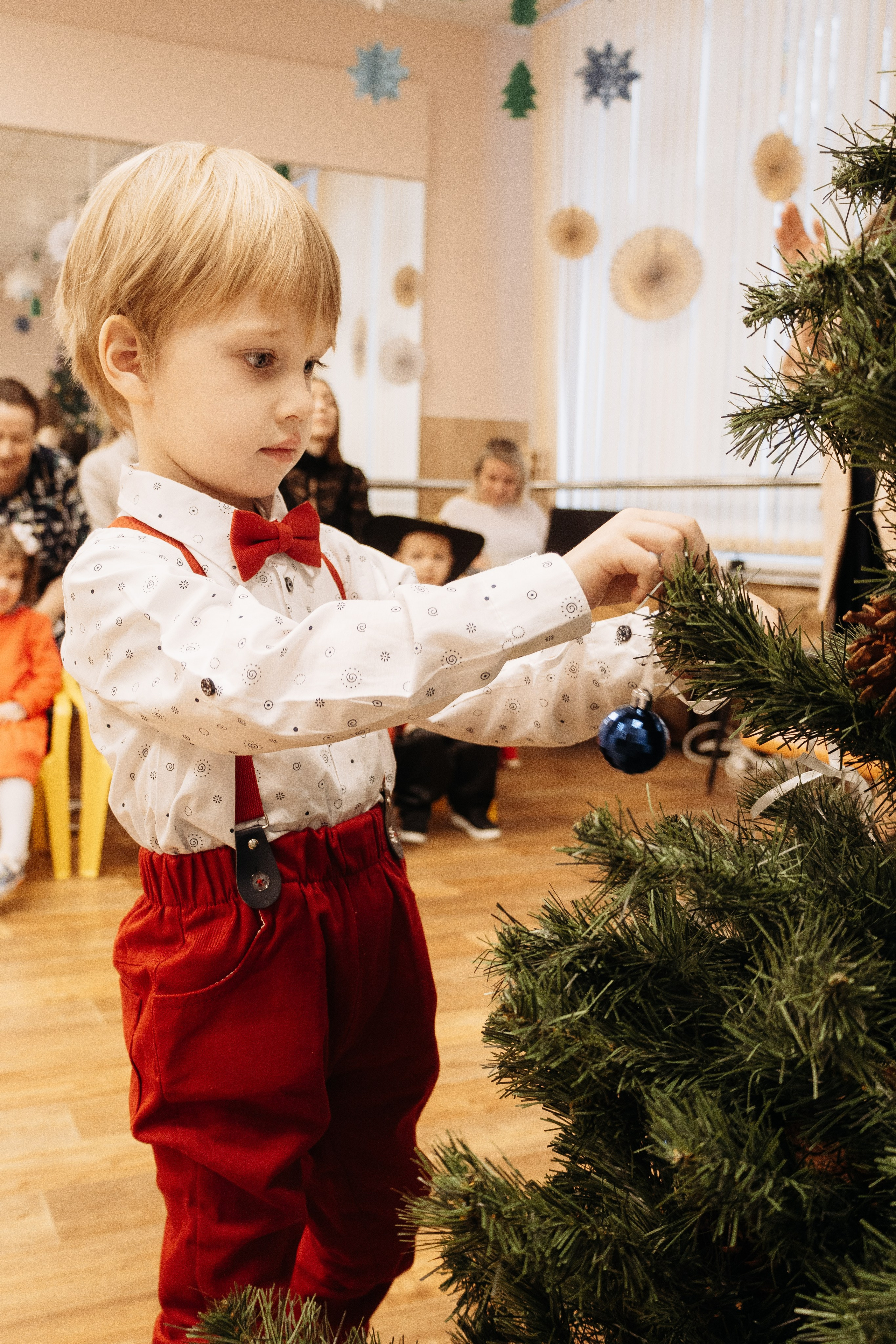 Новогодние Елки 2024 в ДЦ «Феникс». Семейный фотограф в Рязани и Рязанской области