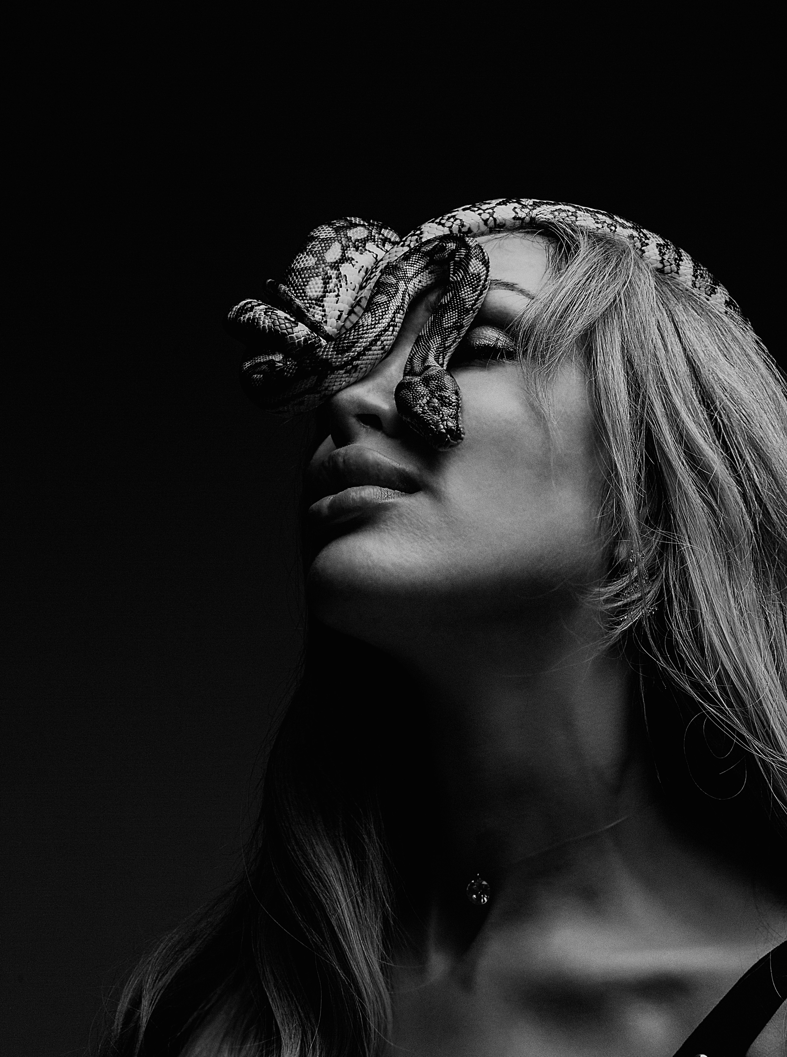Натали и змеи. Свадебный и семейный фотограф/видеограф в Краснодаре Наталья Осинская
