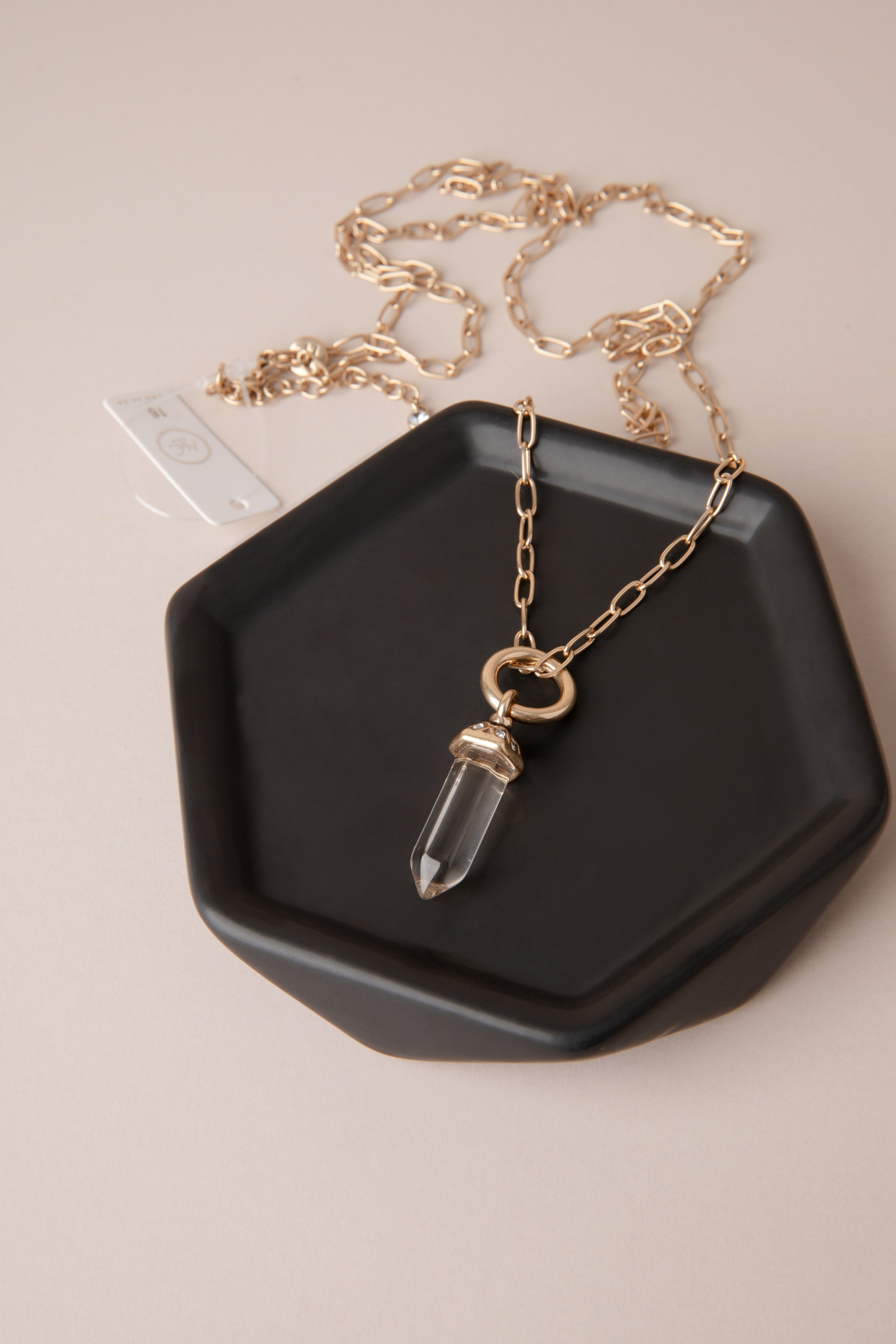 Украшения. Фотостудия предметной и модельной съёмки для маркетплейсов