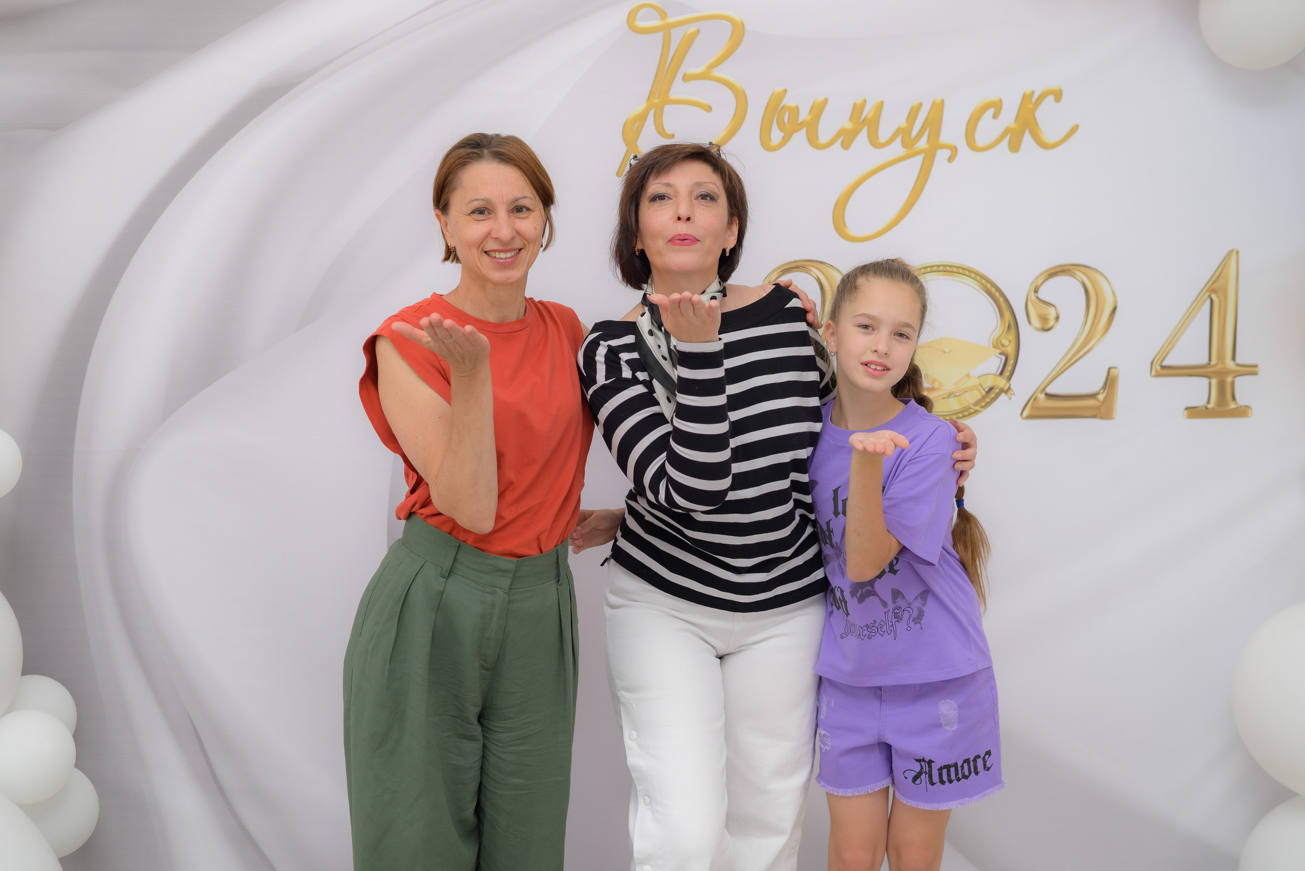 Выпускной 4классы. Выпускные книги Анапа Новороссийск Краснодар