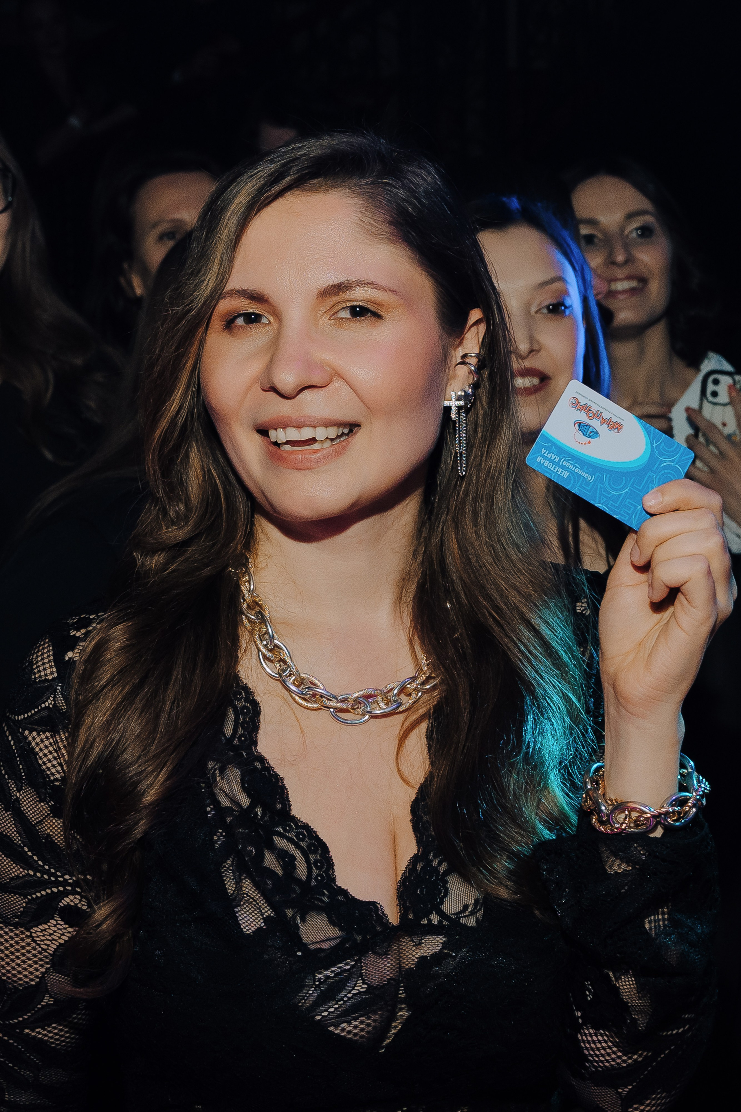 20 ЛЕТ МЕГАПОЛИС ЧЕЛЯБИНСК ХЕДЛАЙНЕР ЕЛКА. Репортажный фотограф Зуев Роман г. Челябинск