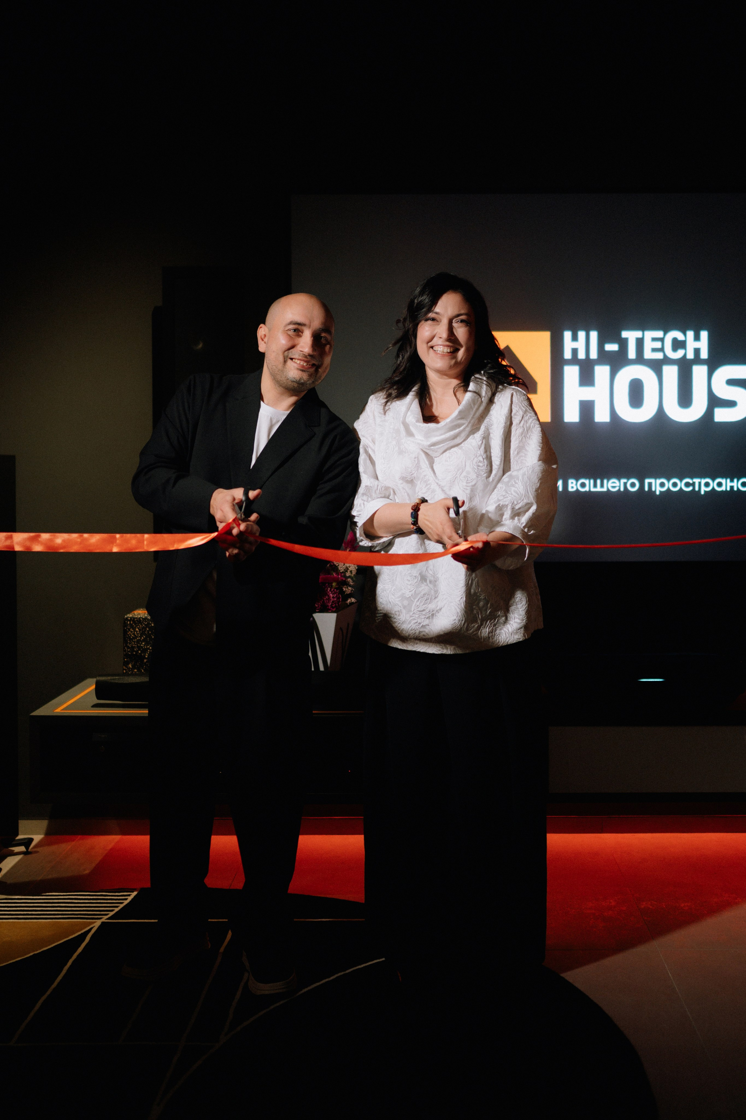 HI-TECH HOUSE. Свадебный и семейный фотограф Никита Корохов