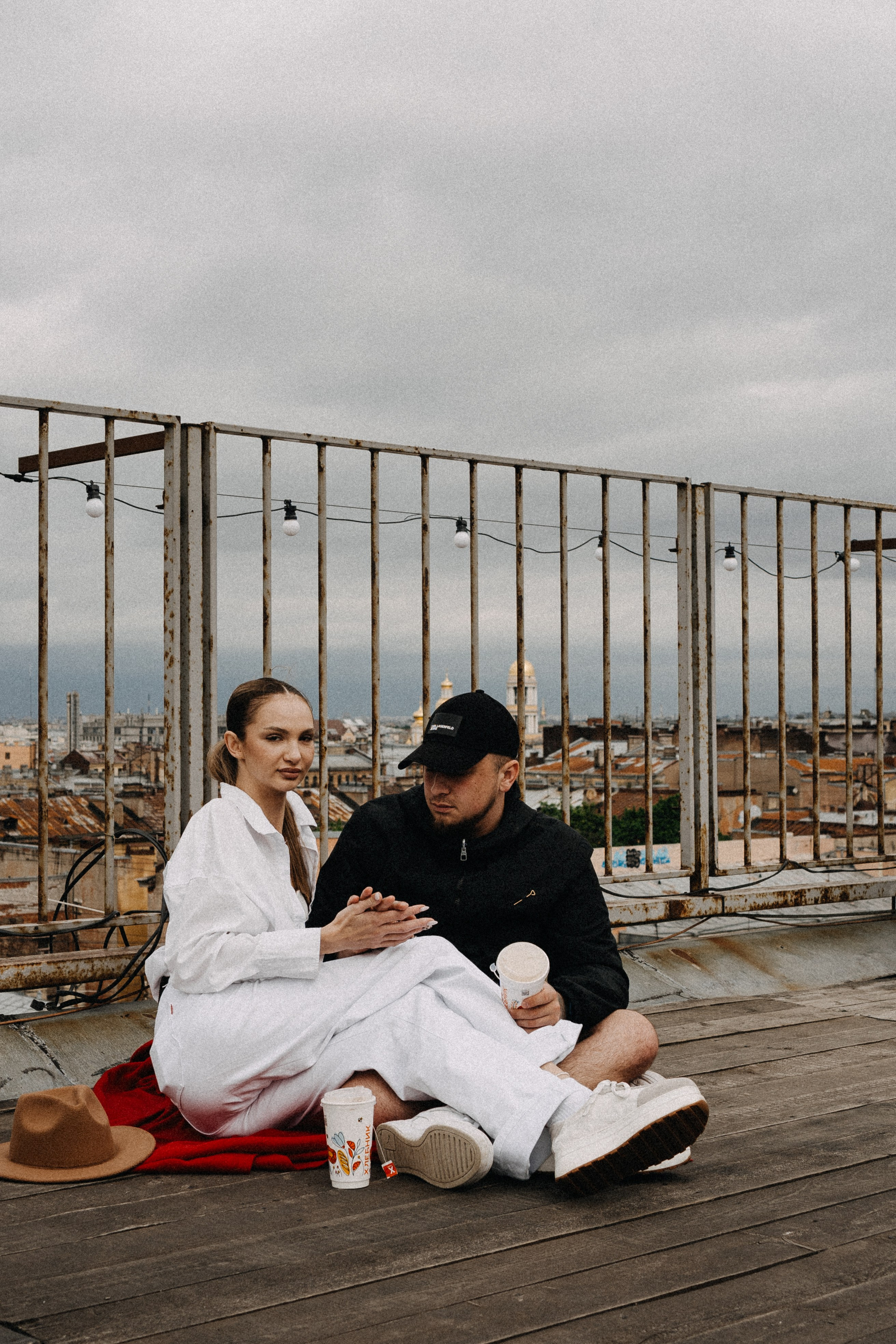 МЫ ГУЛЯЛИ ПРО КРЫШАМ ПИТЕРА. Профессиональный фотограф, Санкт-Петербург — Виктория Богомолова