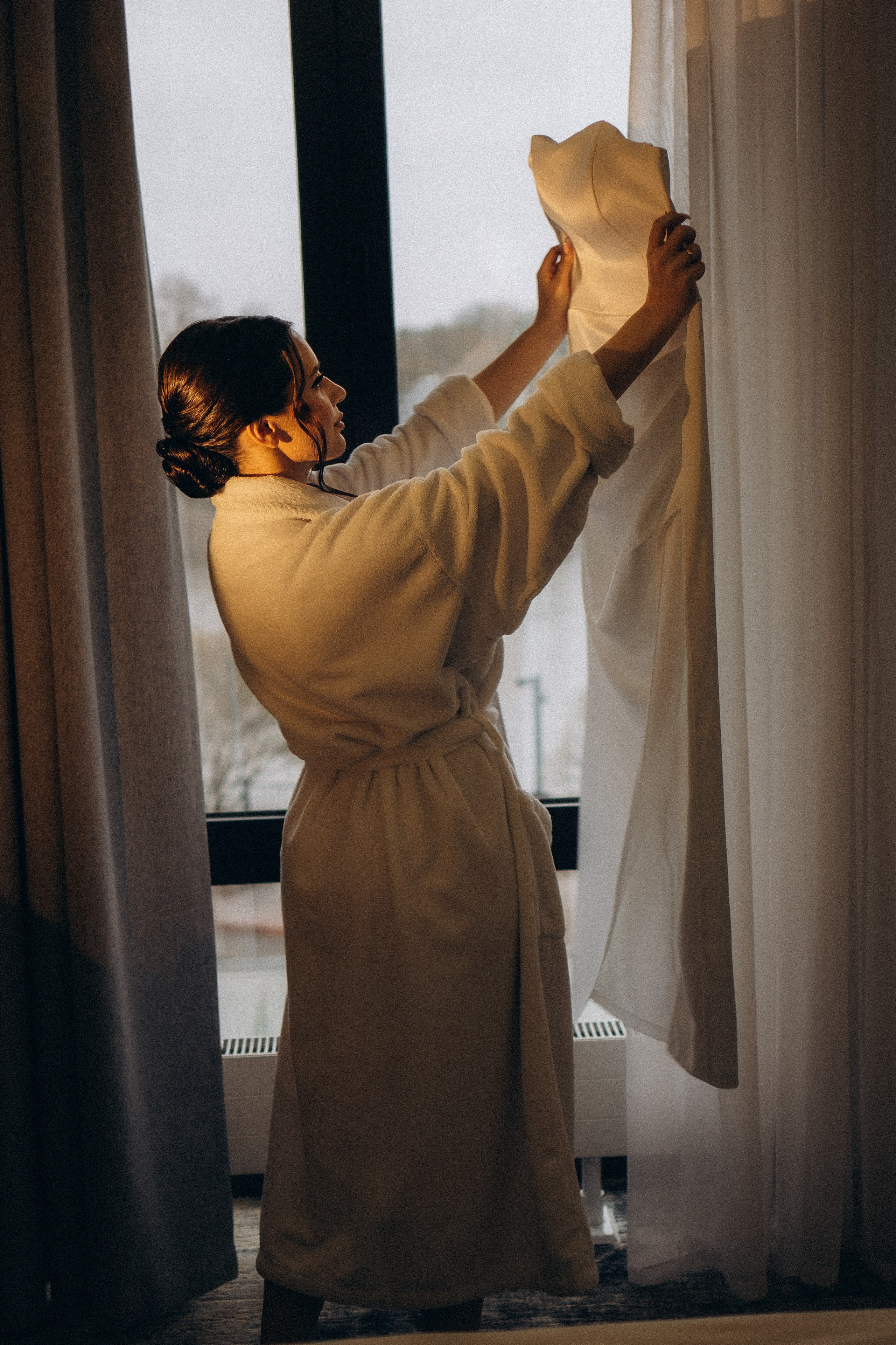 СВАДЕБНАЯ СЬЕМКА СБОРОВ ЖЕНИХА И НЕВЕСТЫ В ОТЕЛЕ И ТАКЖЕ ФОТОСЕССИИЯ В ОТЕЛЕЕ МЕГАПОЛИС БРЯНСК. Профессиональный фотограф, Санкт-Петербург — Виктория Богомолова