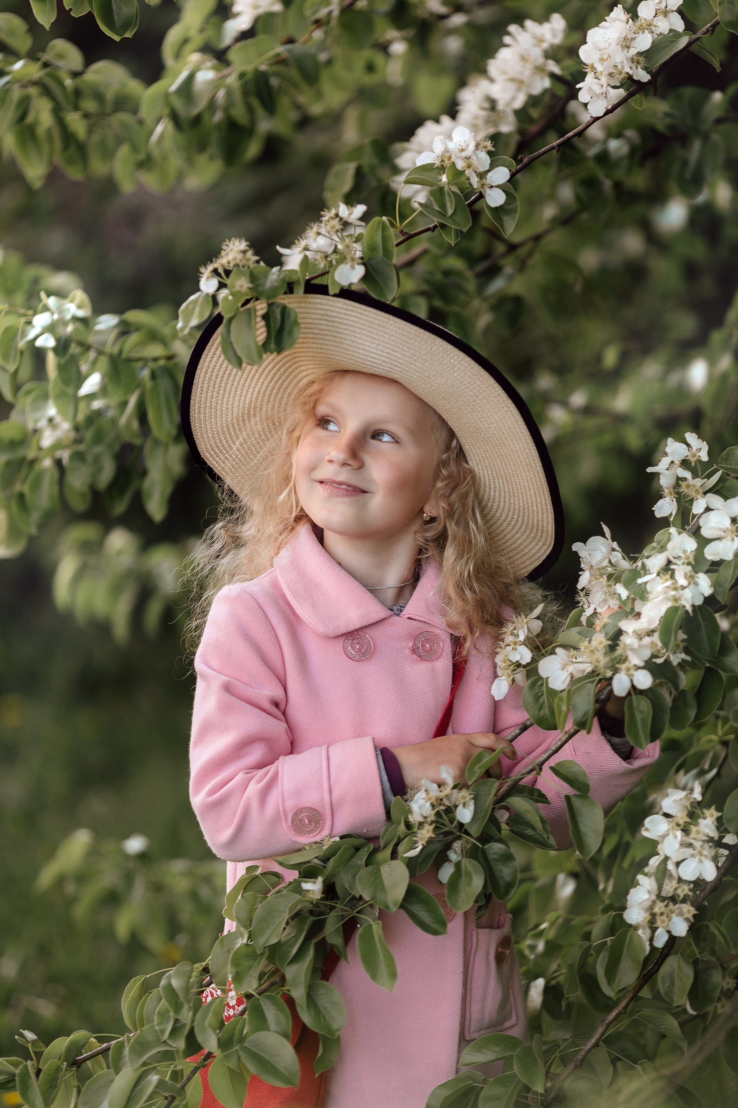 Фотосъемки в цветущих садах. Свадебный и семейный фотограф Спб Бошман Ирина