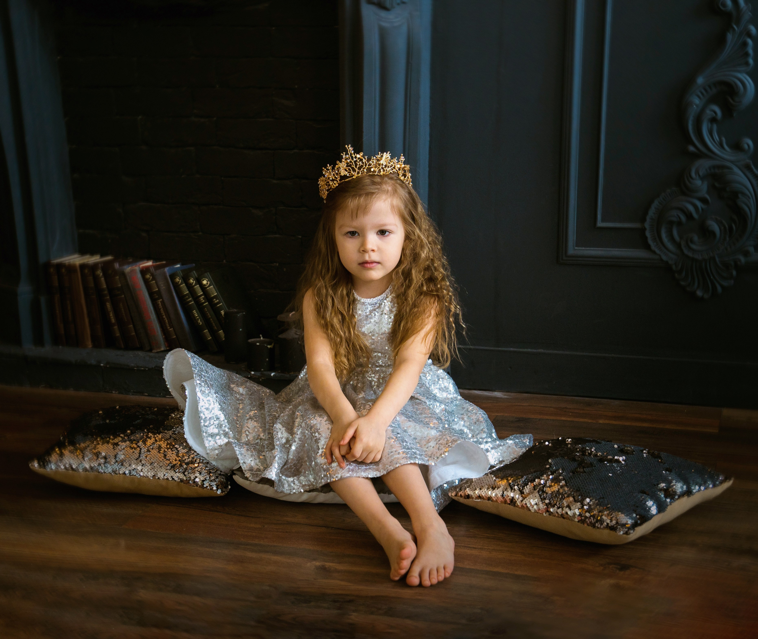 Детская съемка в образе принцессы в студии Екатеринбурга