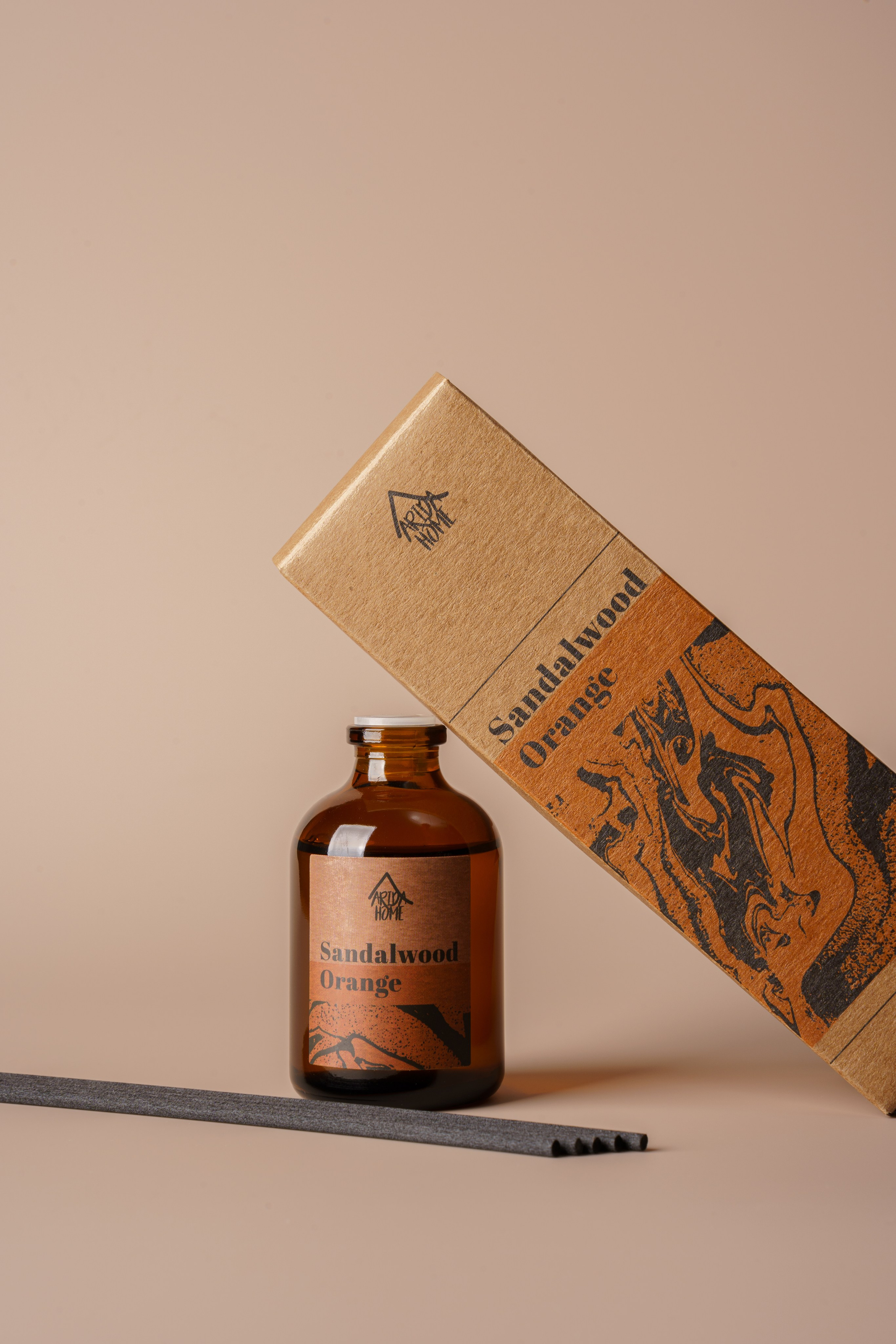 Съёмка аромадиффузора для животных для маркетплейса ozon и wildberries, и для социальных сетей. Предметный фотограф Санкт-Петербург