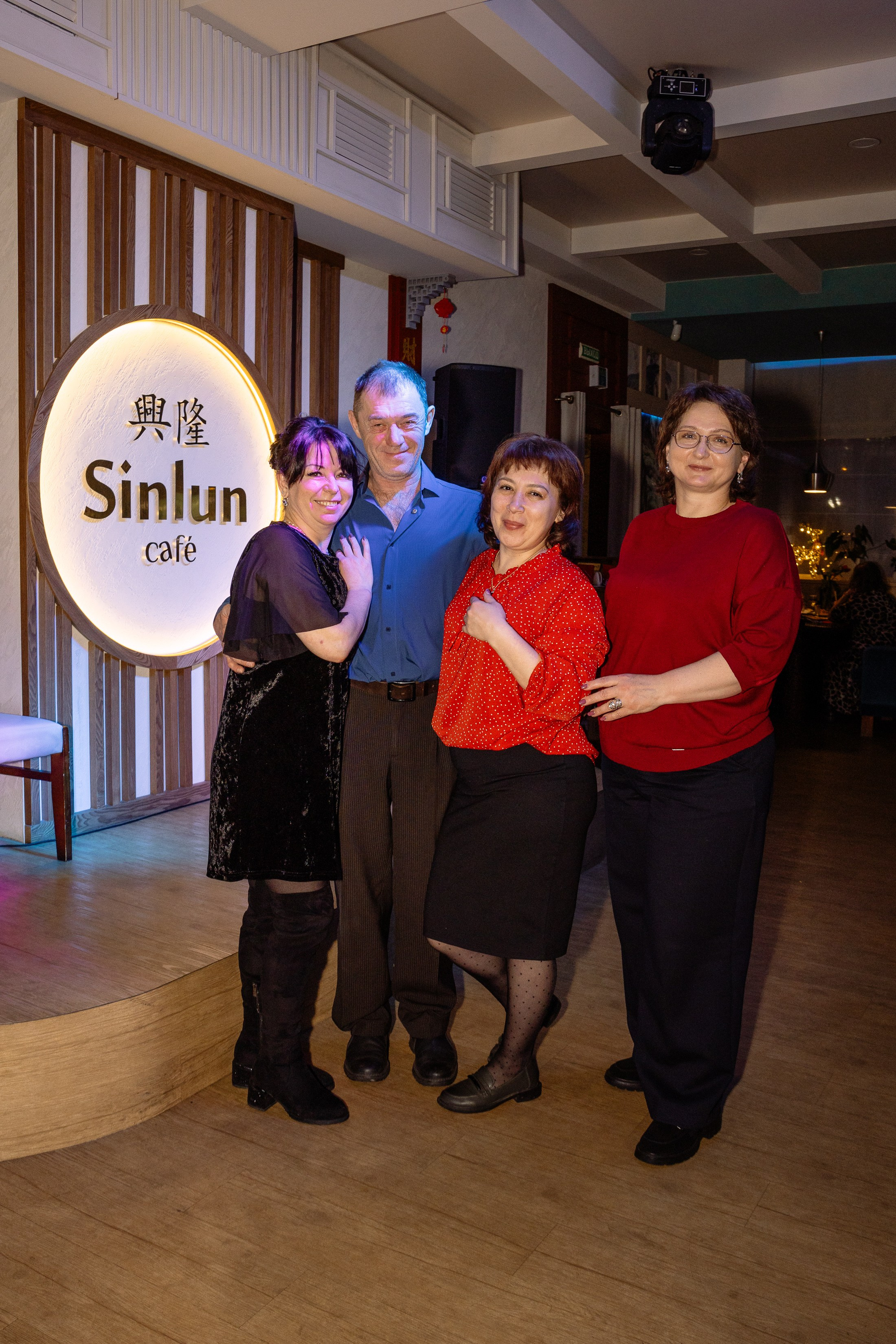 Вечеринка в кафе Sinlun. Фотограф Юлия Мальцева