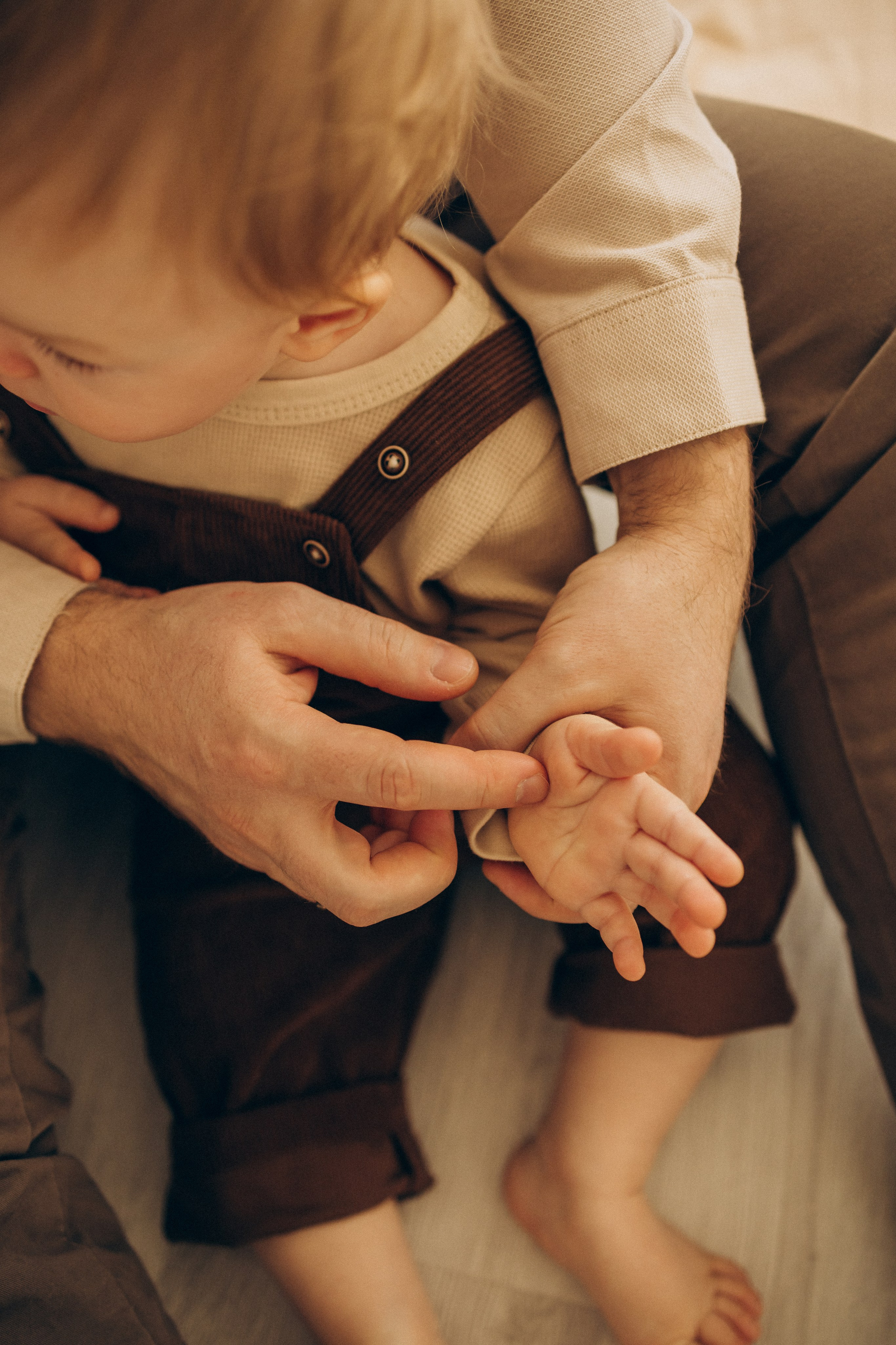 Семейная фотосессия Москва, семейный фотограф в Москве, семейная фотосессия, детский фотограф, семейная фотосессия в студии, студийная семейная фотосессия, фотосессия с малышом, фотосессия годовасия, фотосессия в годик