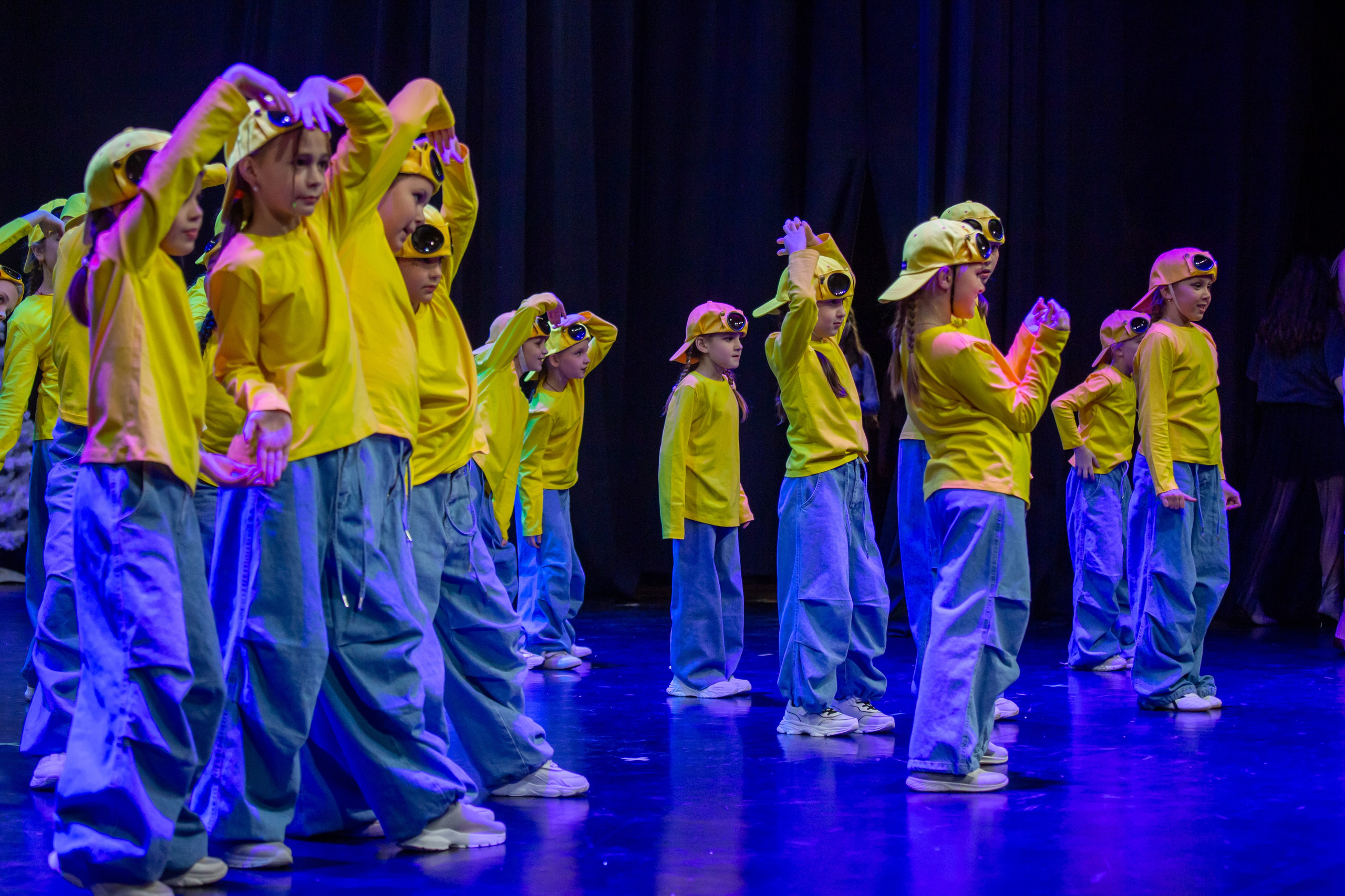 Концерт детской танцевальной школы. Репортажный, семейный, свадебный, портретный фотограф