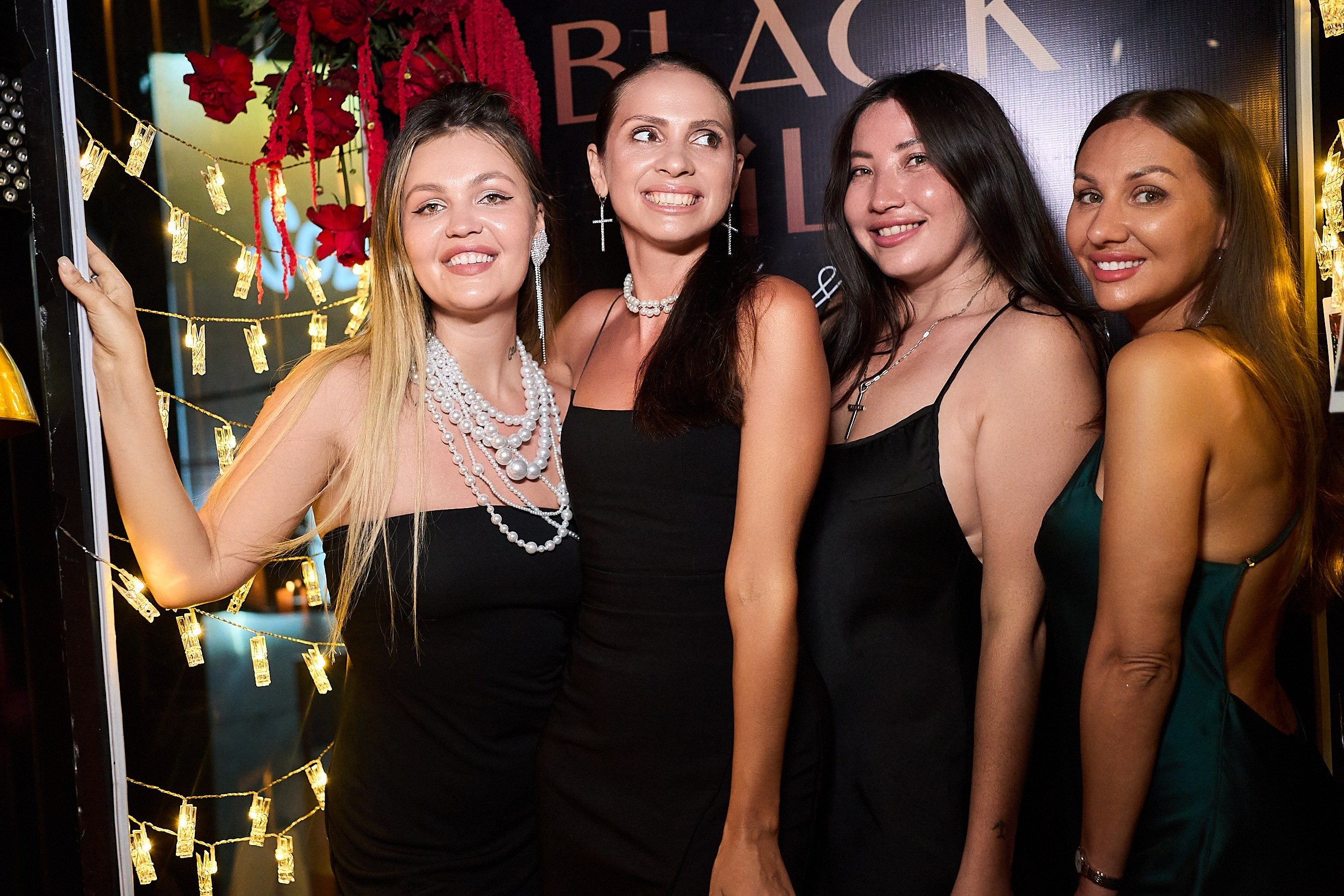 Black silk. Главная