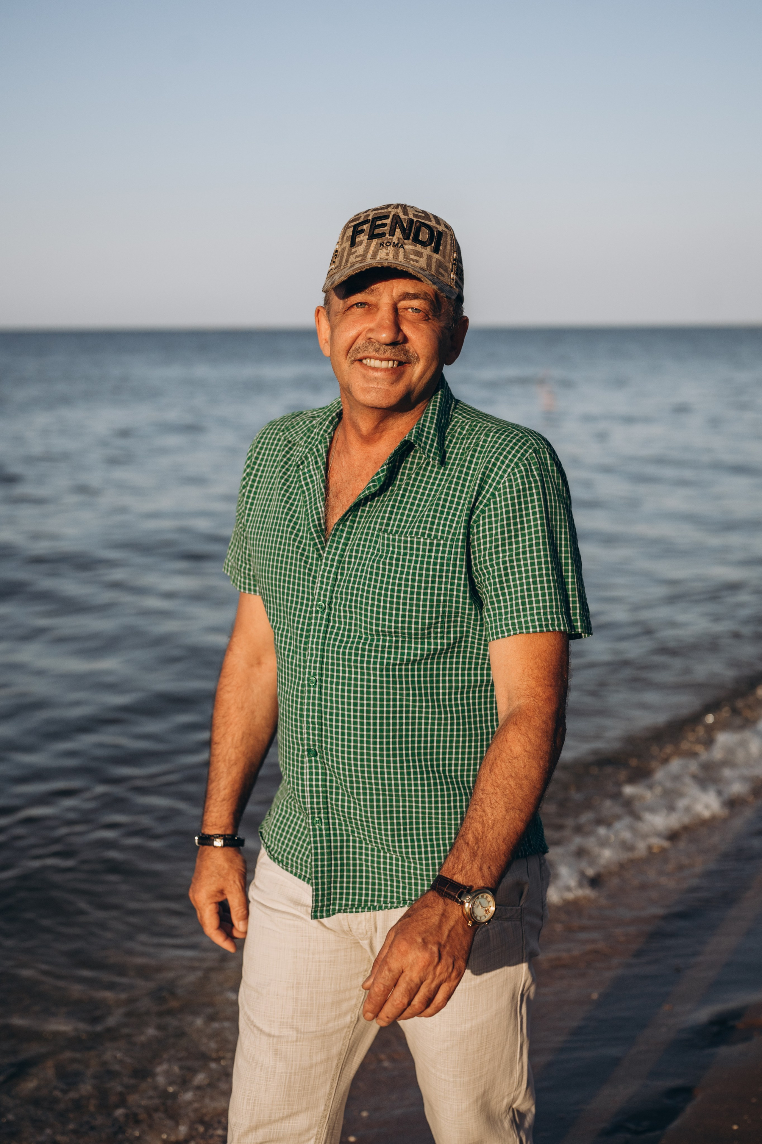 Андрей и Ира, Валерий Андреевич, Татьяна Викторовна и Ника. Фотограф Горбенко Анна