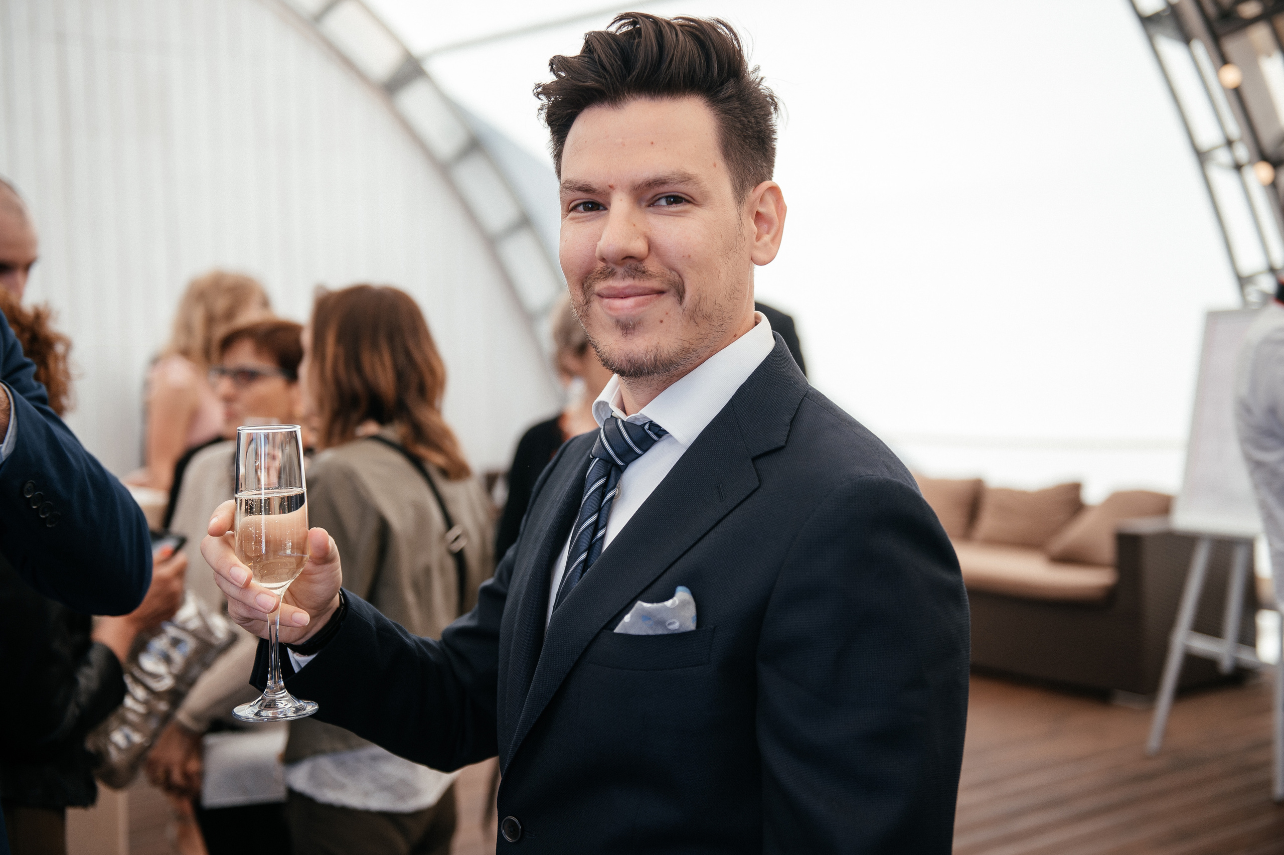 Итальянцы, танцы на крыше и разрезанный галстук | Ксения и Roberto. Свадебный и репортажный фотограф Сергей Чесноков