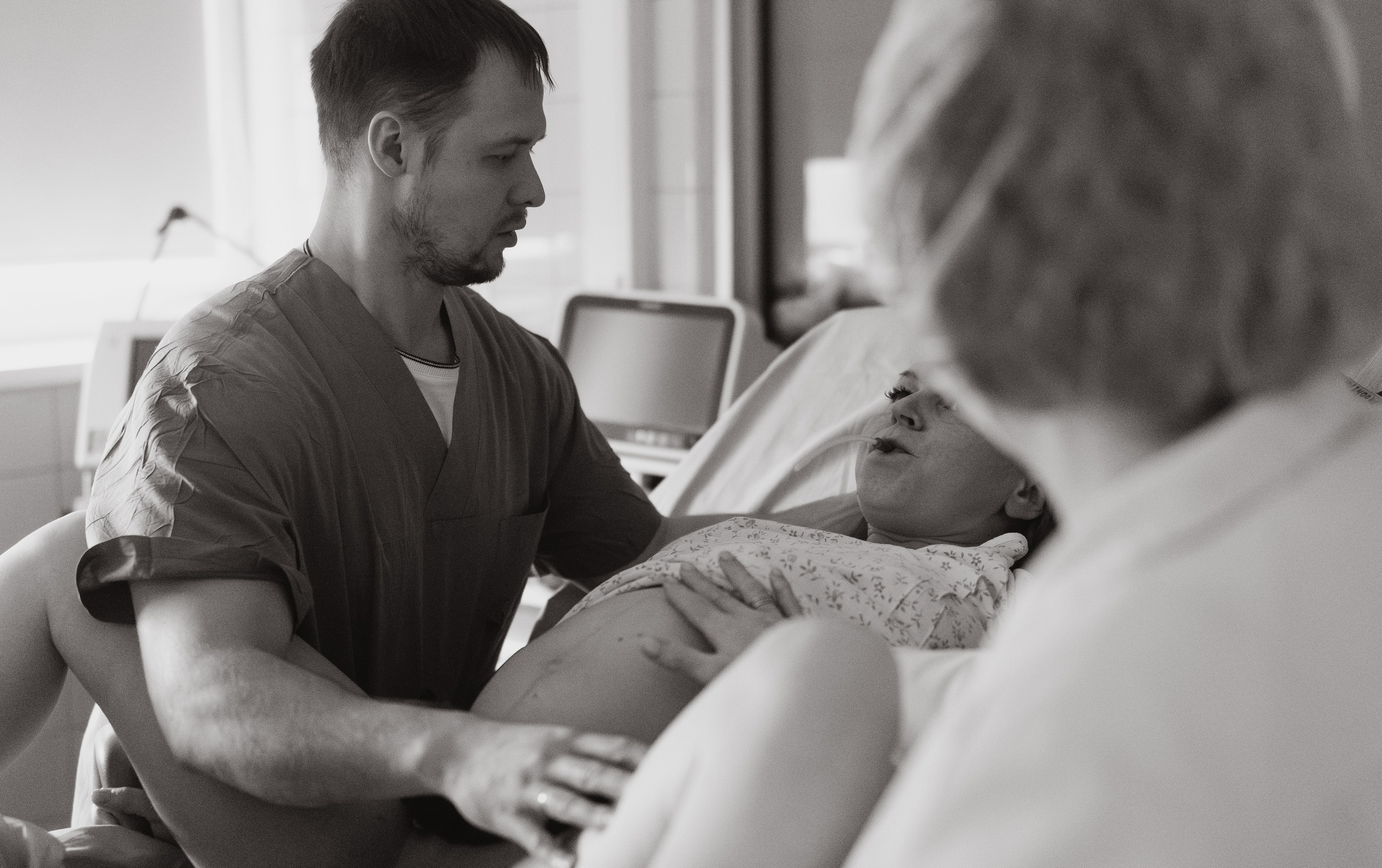 Партнерские роды в Москве в роддоме 8 Выхино. Семейный, ньюборн фотограф, фотограф на роды в Москве, Виктория Тюльдюкова