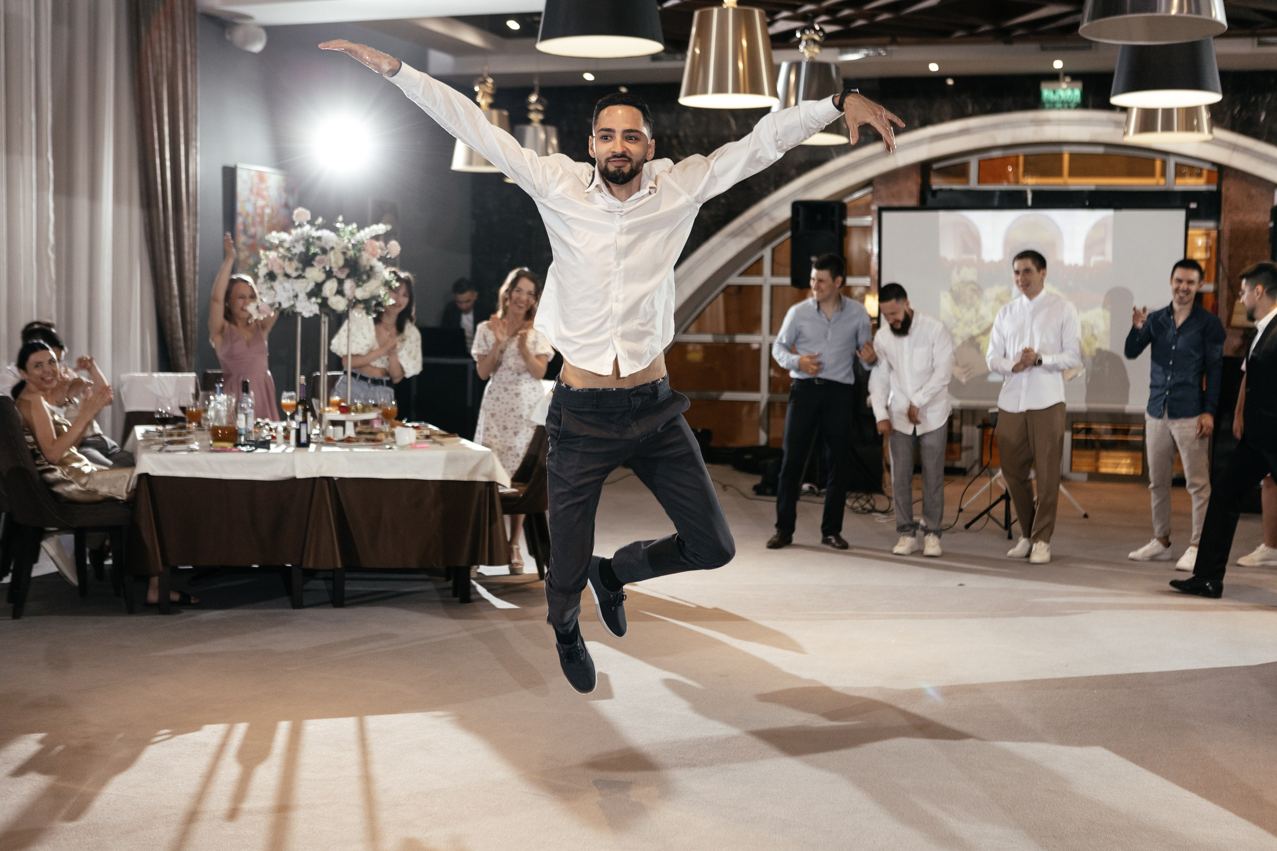 Свадебный фотограф Уфа — Руслан ГабдлисламовЖивые эмоции, красивые кадры, воспоминания на всю жизнь.Работаю по всей Республике Башкортоста. Свадебный фотограф Уфа Руслан Габдлисламов