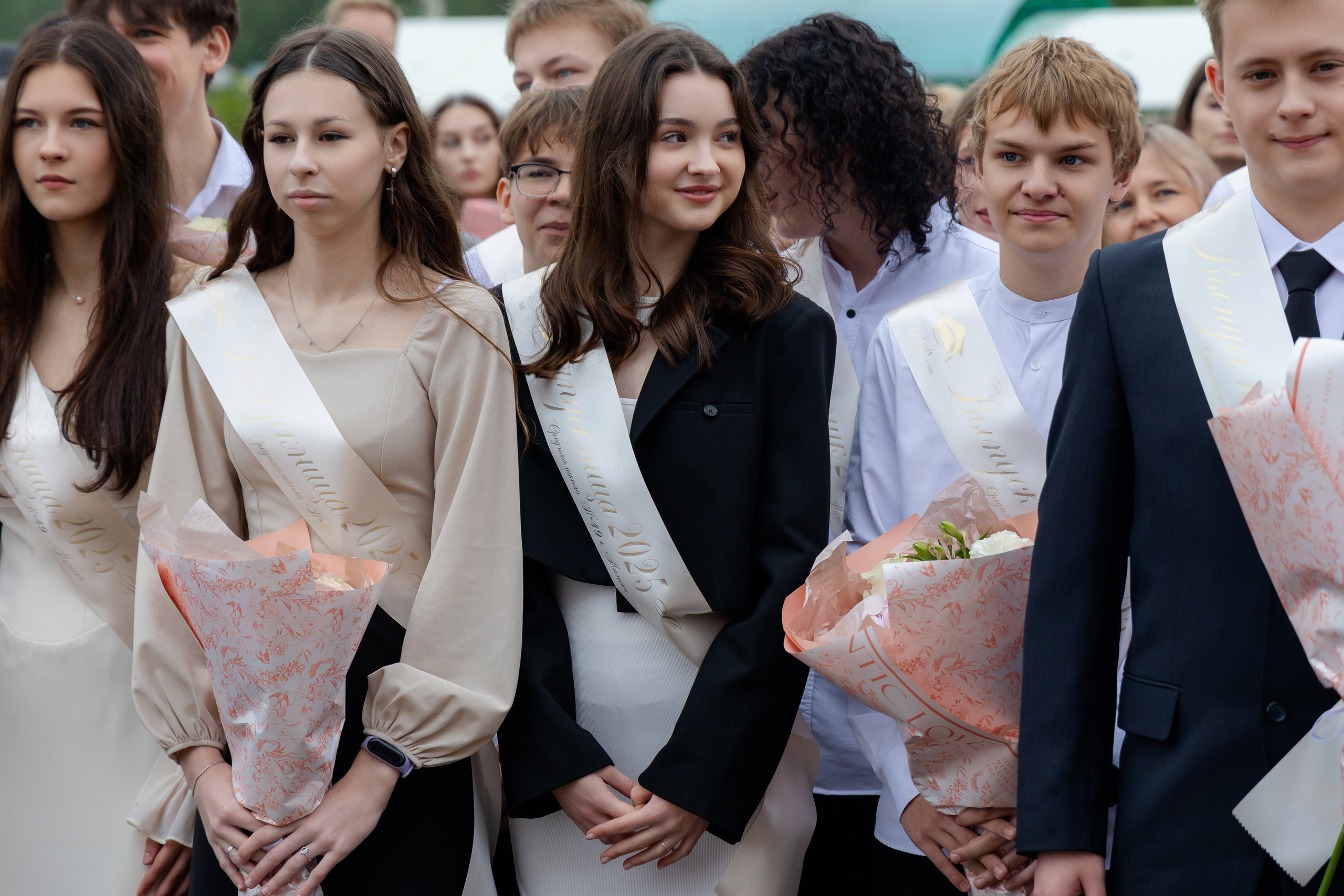 Последний звонок 2025 в Минске. Свадебный фотограф в Минске/Беларуси Сергей Спиридонов