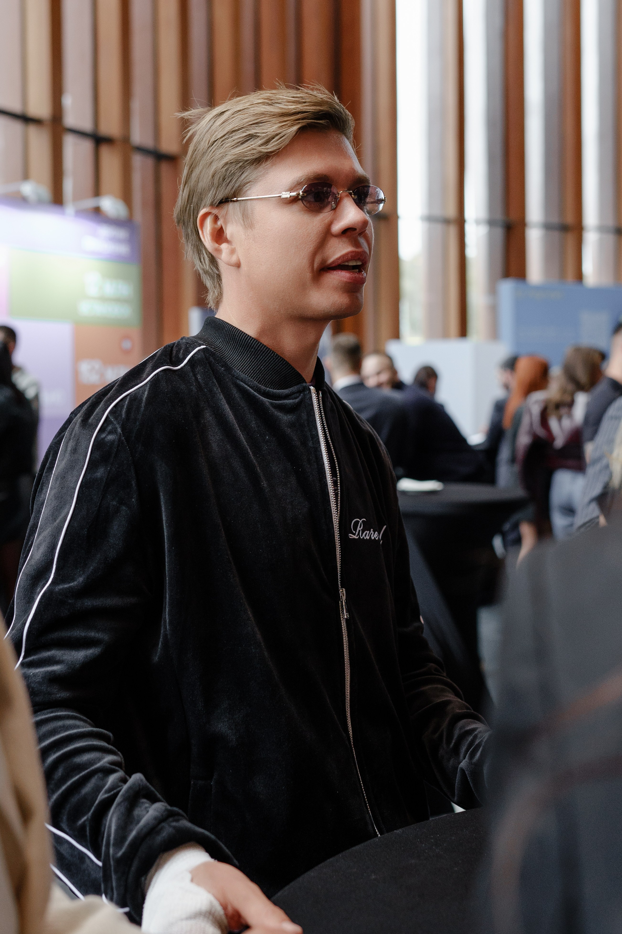 Фотограф репортажный на конференцию/форум в Москве. Репортажный фотограф в Москве Саша Дружинина