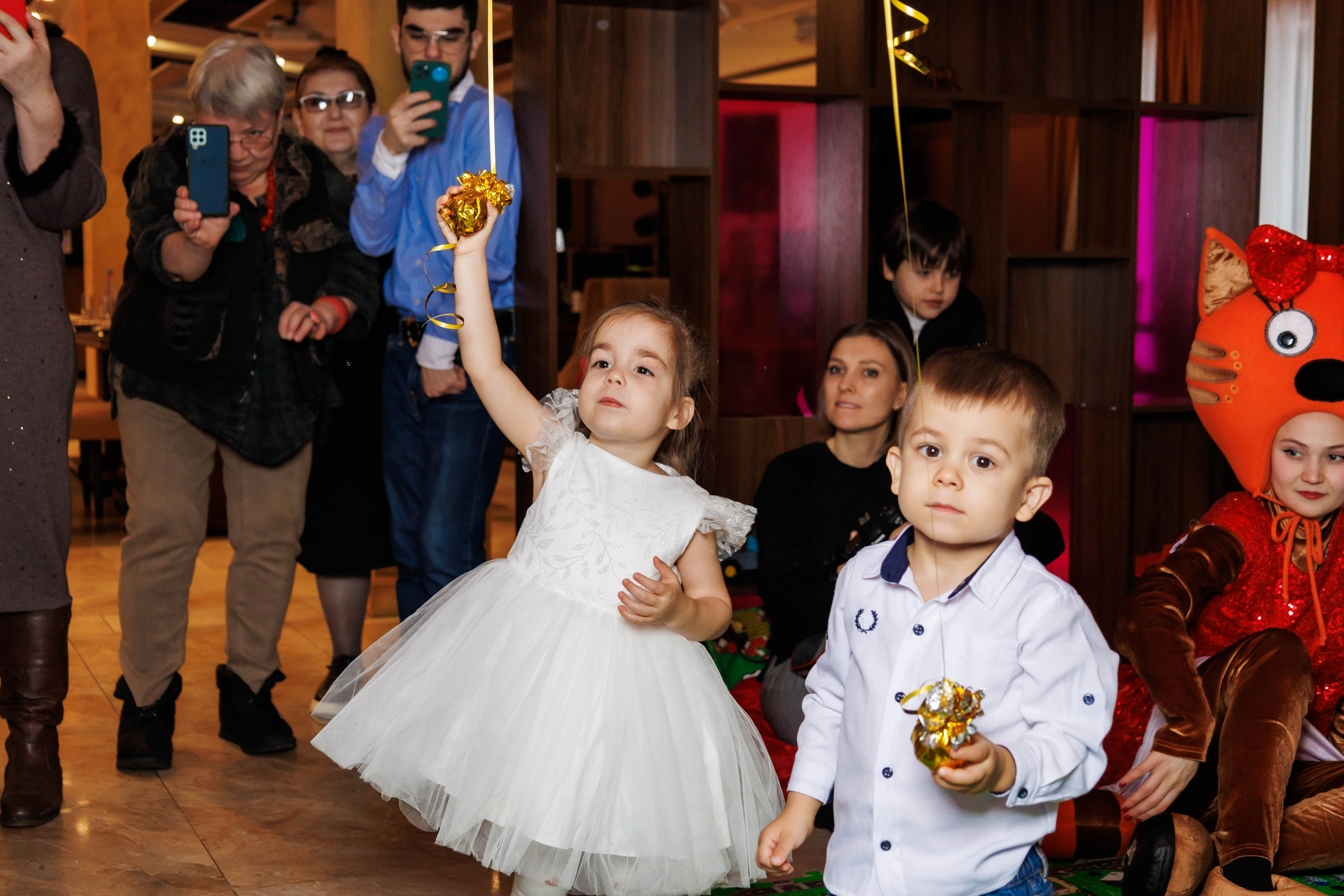 День рождения в ресторане. Фотограф в Москве Дмитрий Емельянов