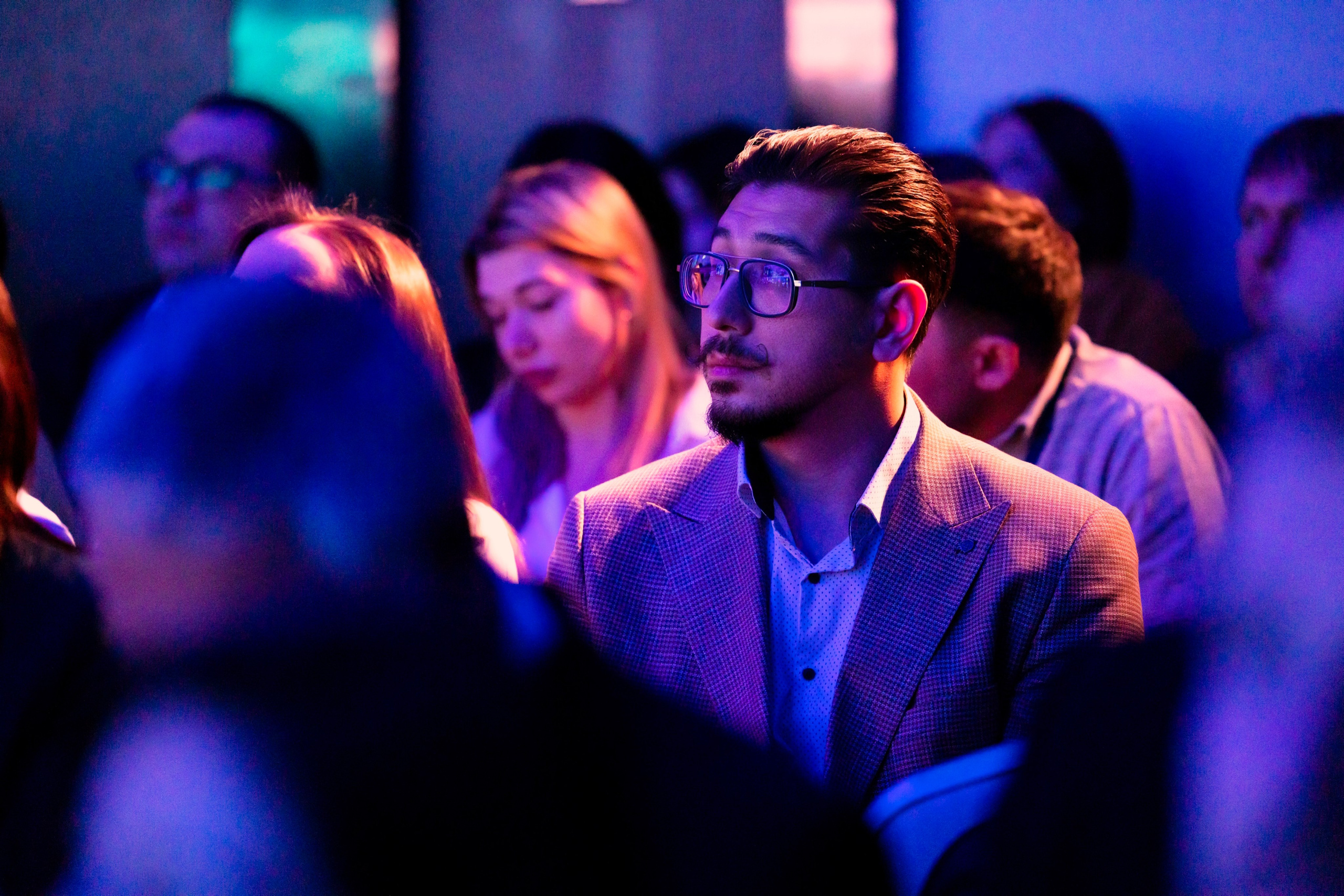 Конференция Astrazene. Кристина Шнайдер репортажный фотограф Алматы