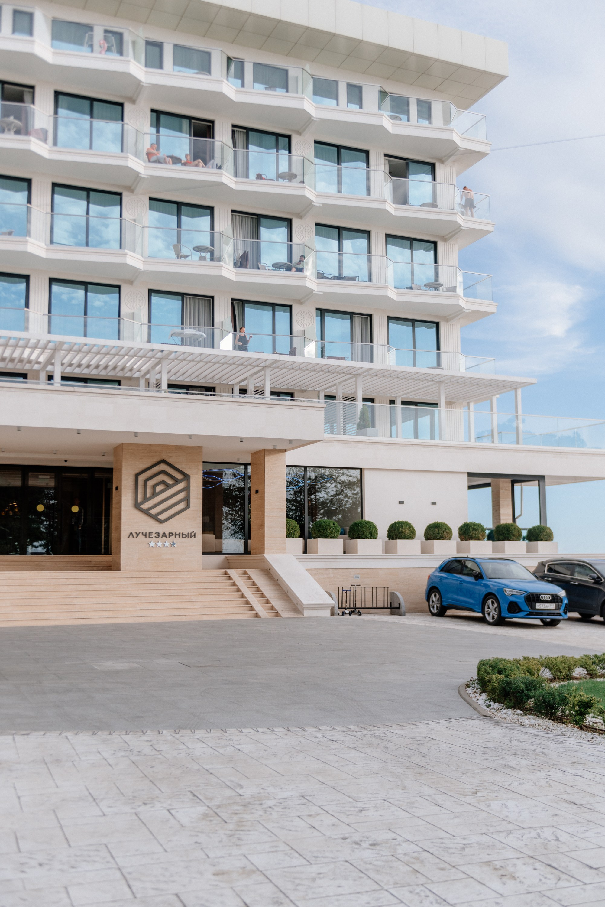 Family photoshoot in Batumi. Fedor Lemeshko — Destination Wedding and Family Lifestyle photographer