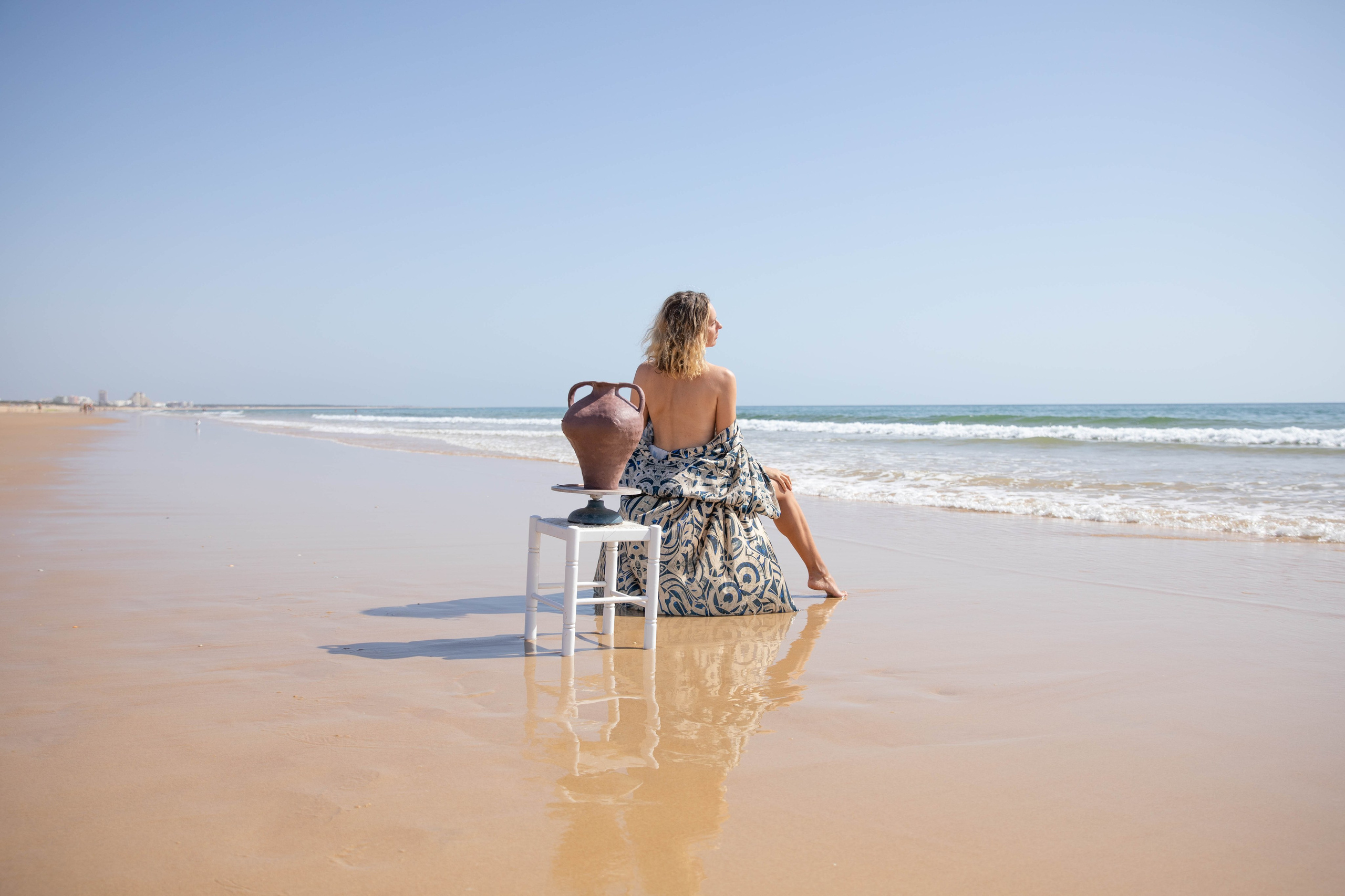VAVA × Oksana Lomnova — A Creative Collaboration by the Ocean. Professional Photographer in Portugal. Oksana Lomnova