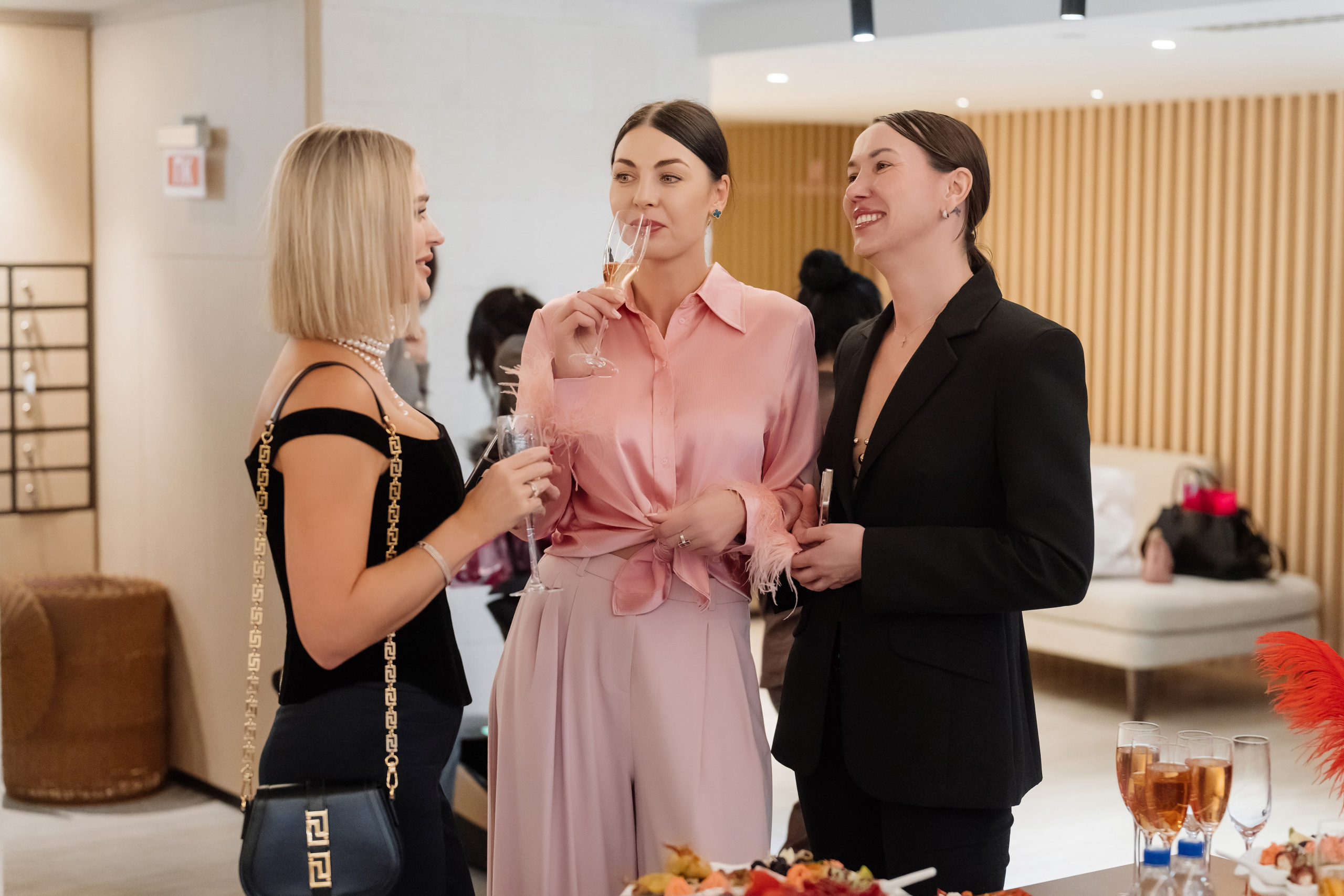 12 февраля (BENUAR Pool Party). BENUAR Restaurant