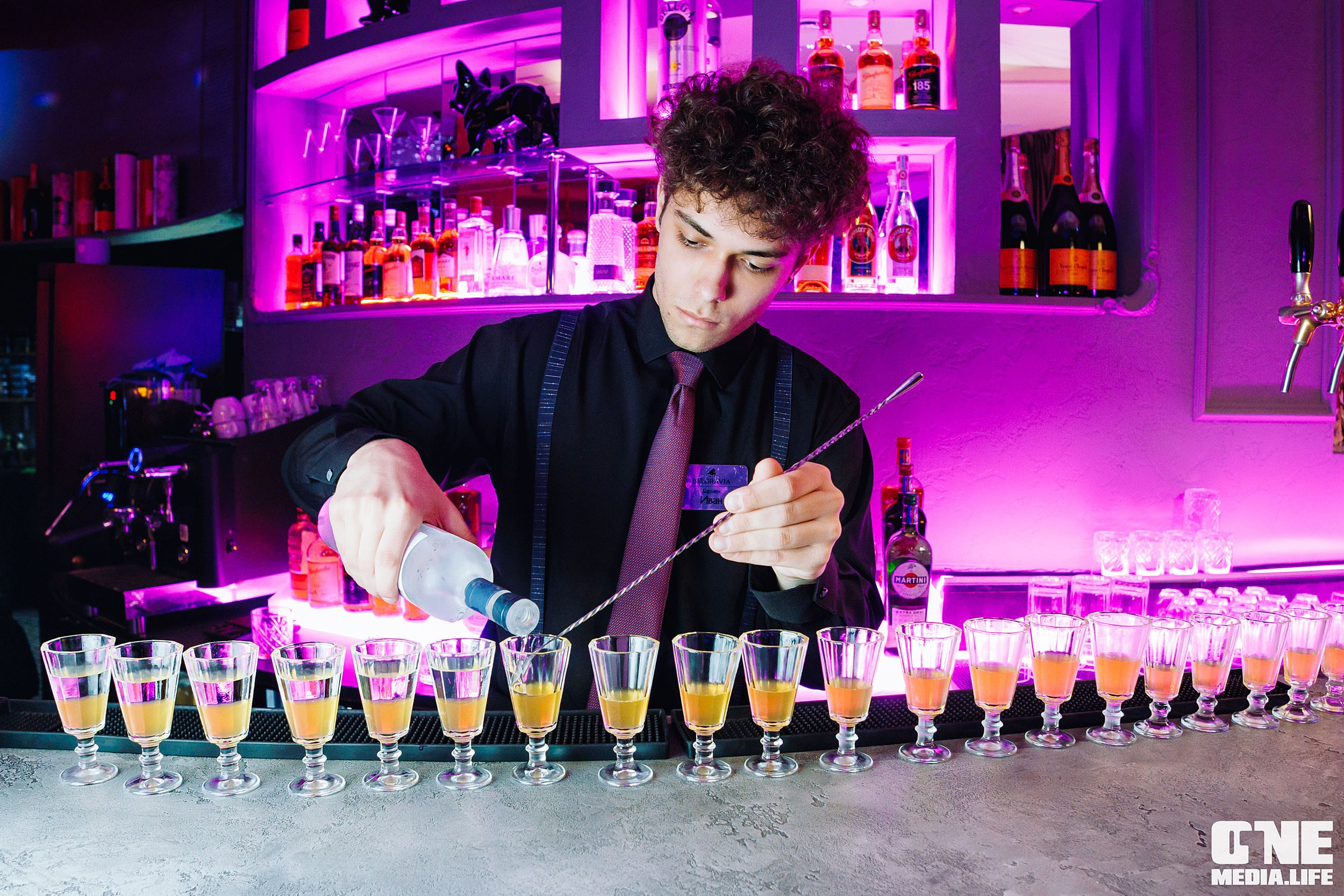 Пятница в Белгравии. One Media Life: фоторепортажи, фотоотчеты с мероприятий и заведений