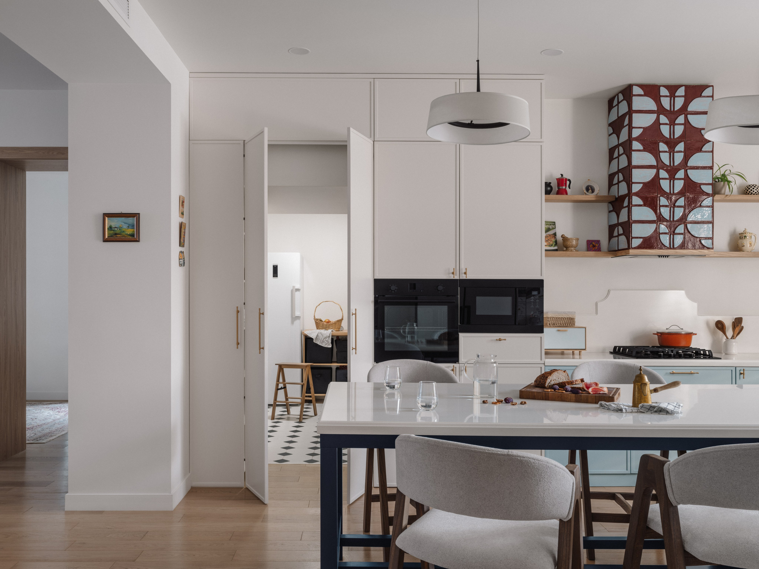 NESSO Interiors — Тау Самал. Roman Yakunin — interior photographer in Almaty, Kazakhstan