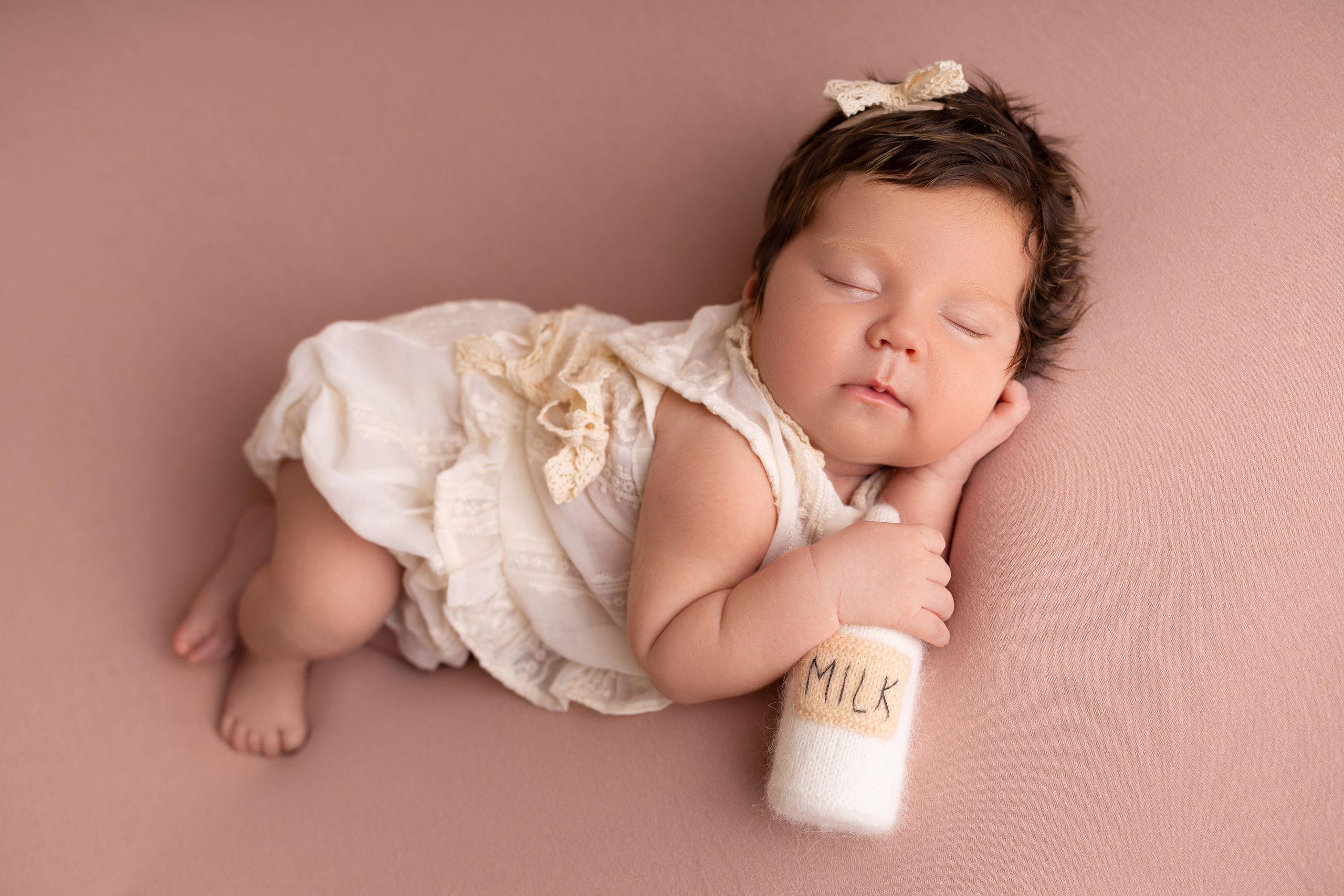 Классическая фотосессия малыша. Фотограф новорожденных малышей в Омске и Омской области Эльвира Камаева