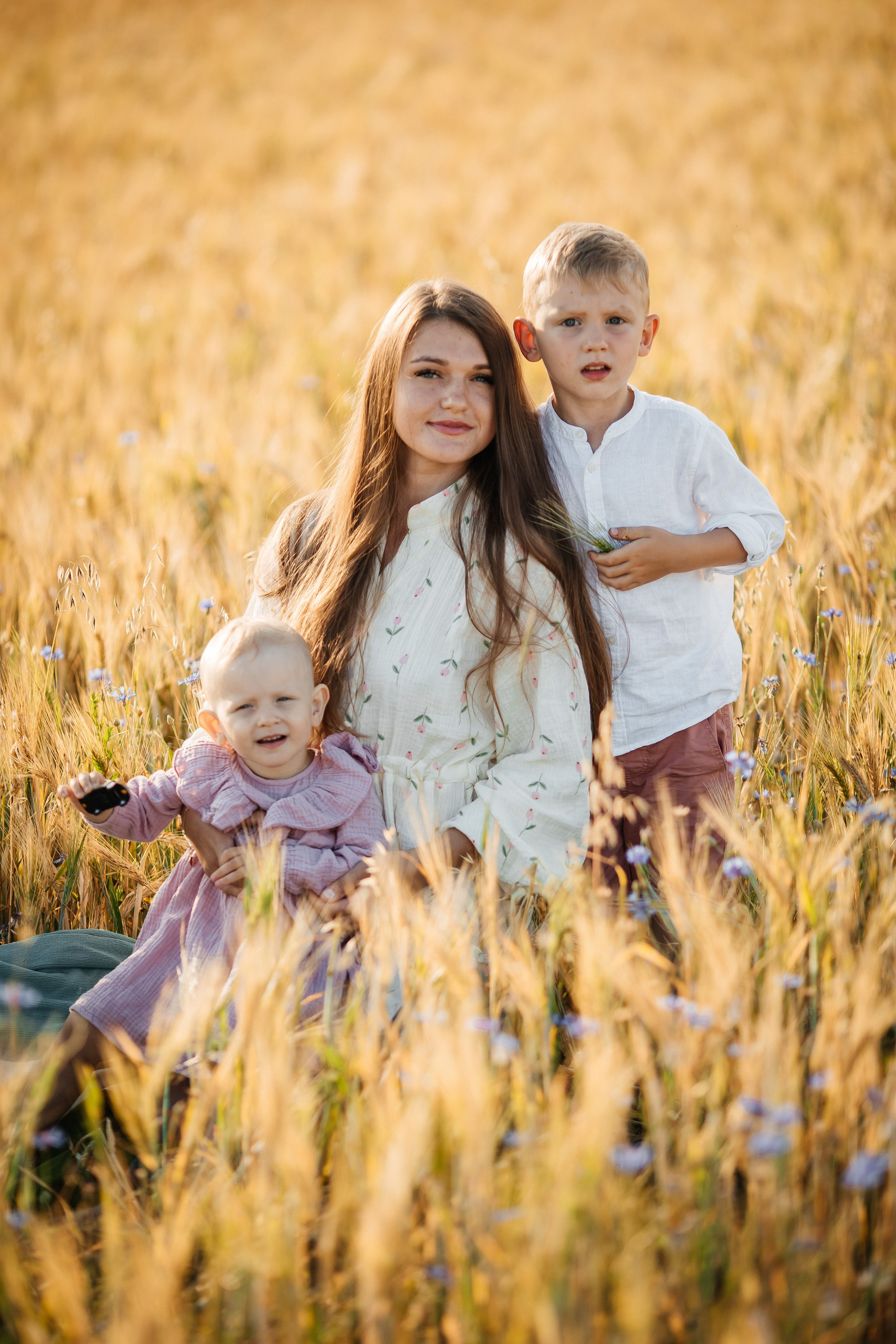 Семья в пшенице. Olga.filippova.photo
