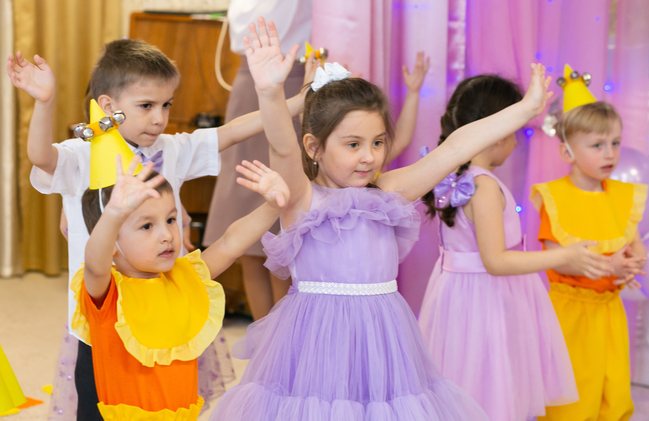 Выпускные и Утренники. Фотограф новорожденных и семейный фотограф НСО г. Бердск Марина Львова