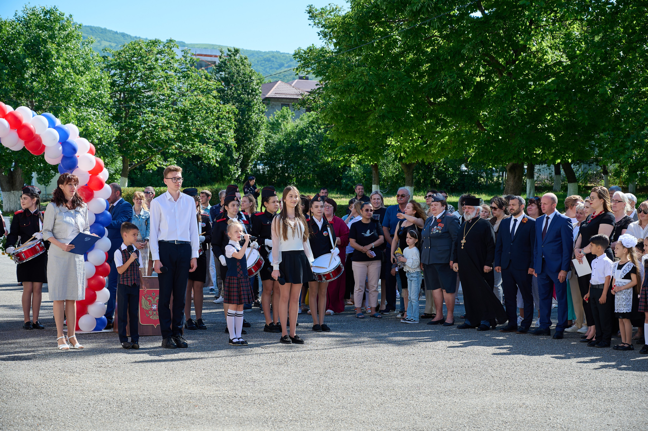 Последний звонок. Жизнь курорта Кабардинка в фотографиях