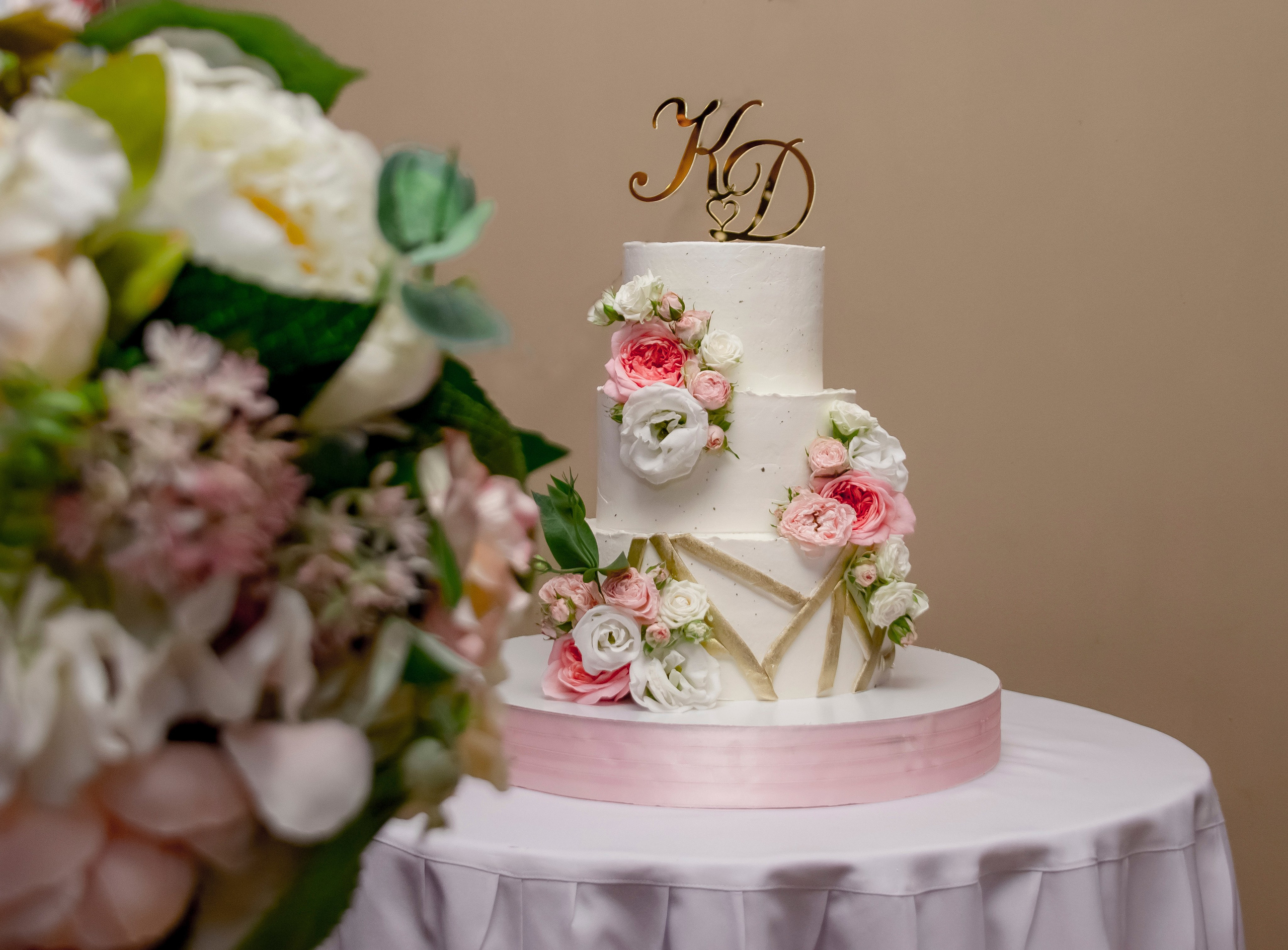 Фотографы. Организатор праздников. Ведущая Марина Гребенникова