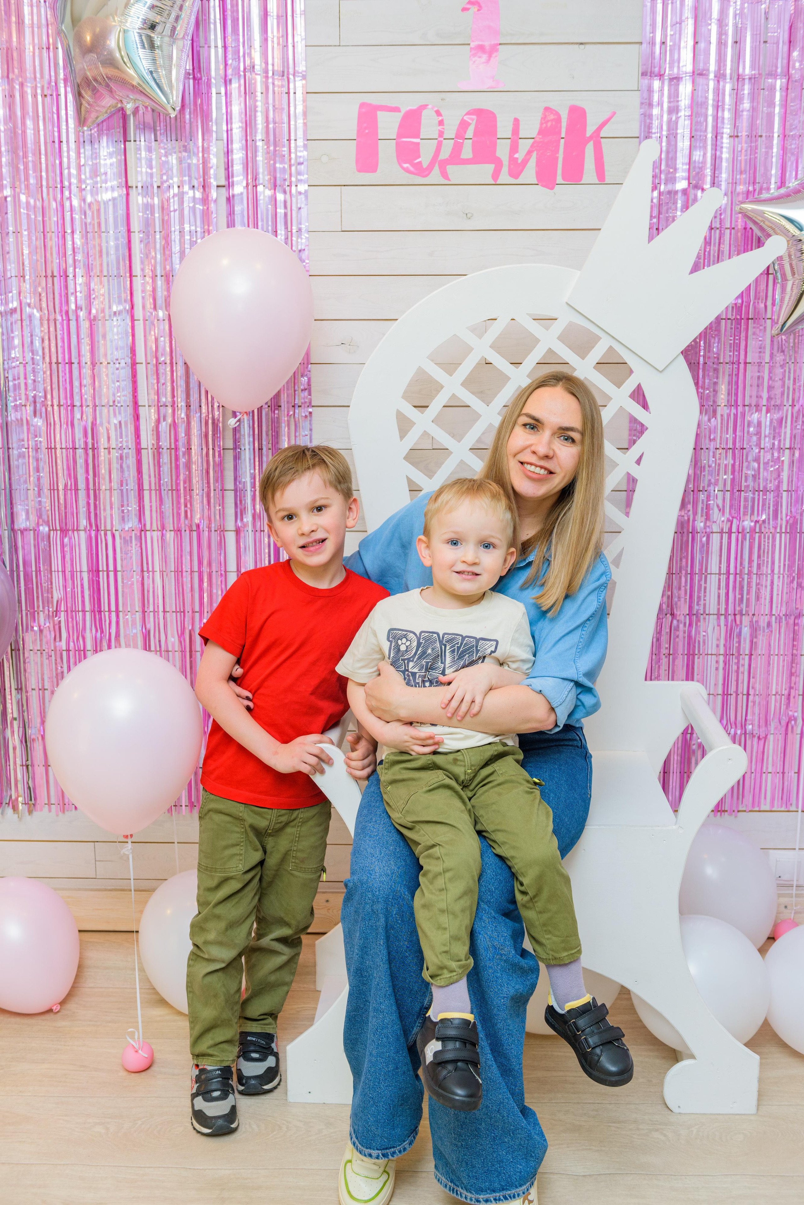 Ксюша. Первый детский лофт. Семейный и свадебный фотограф во Владивостоке