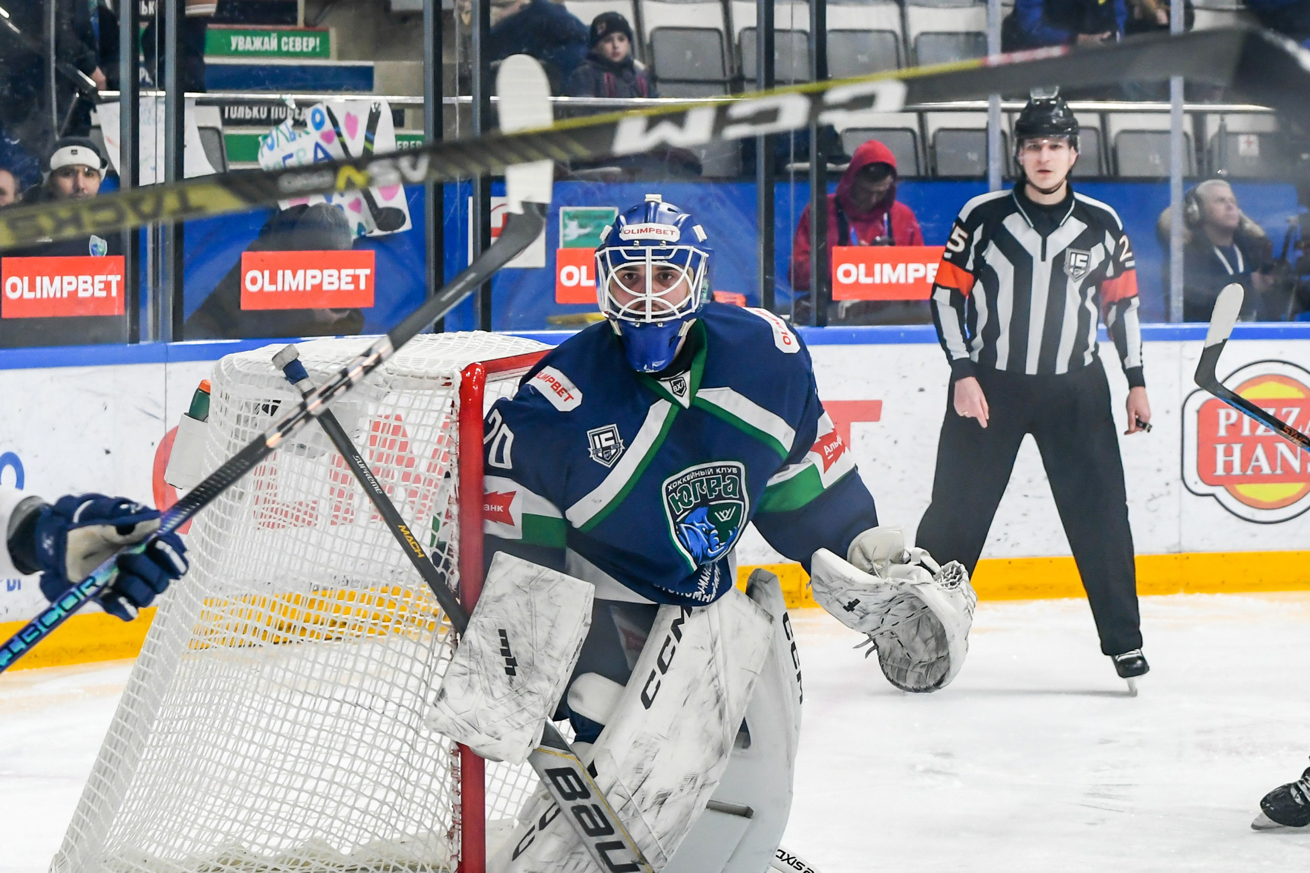 Матчи регулярного чемпионата ВХЛ. Фотограф в Ханты-Мансийске Евгений Жуланов