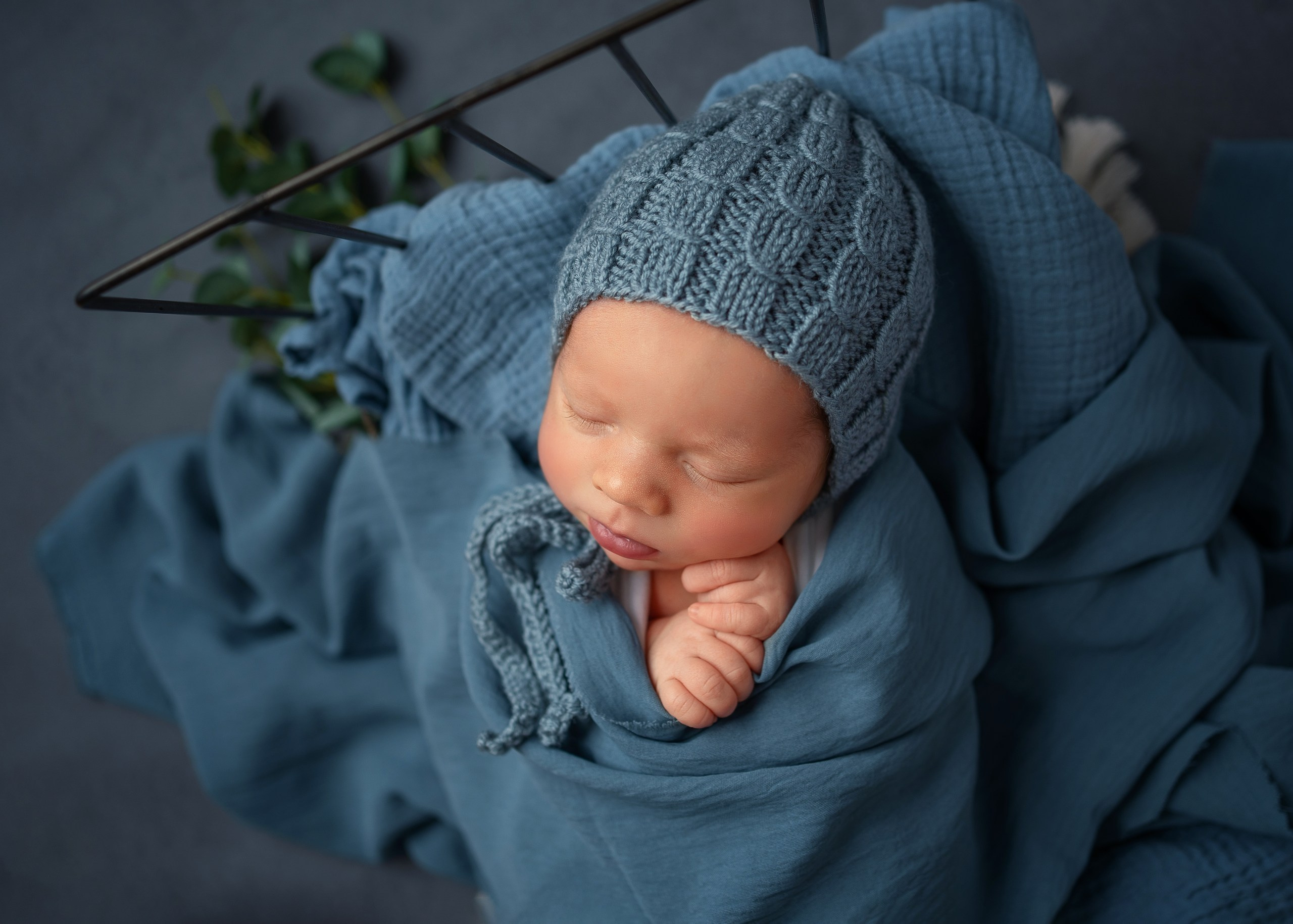 «Экспресс» + семейные кадры + доп. ретушь (13 дней). Фотограф новорожденных в Ялте