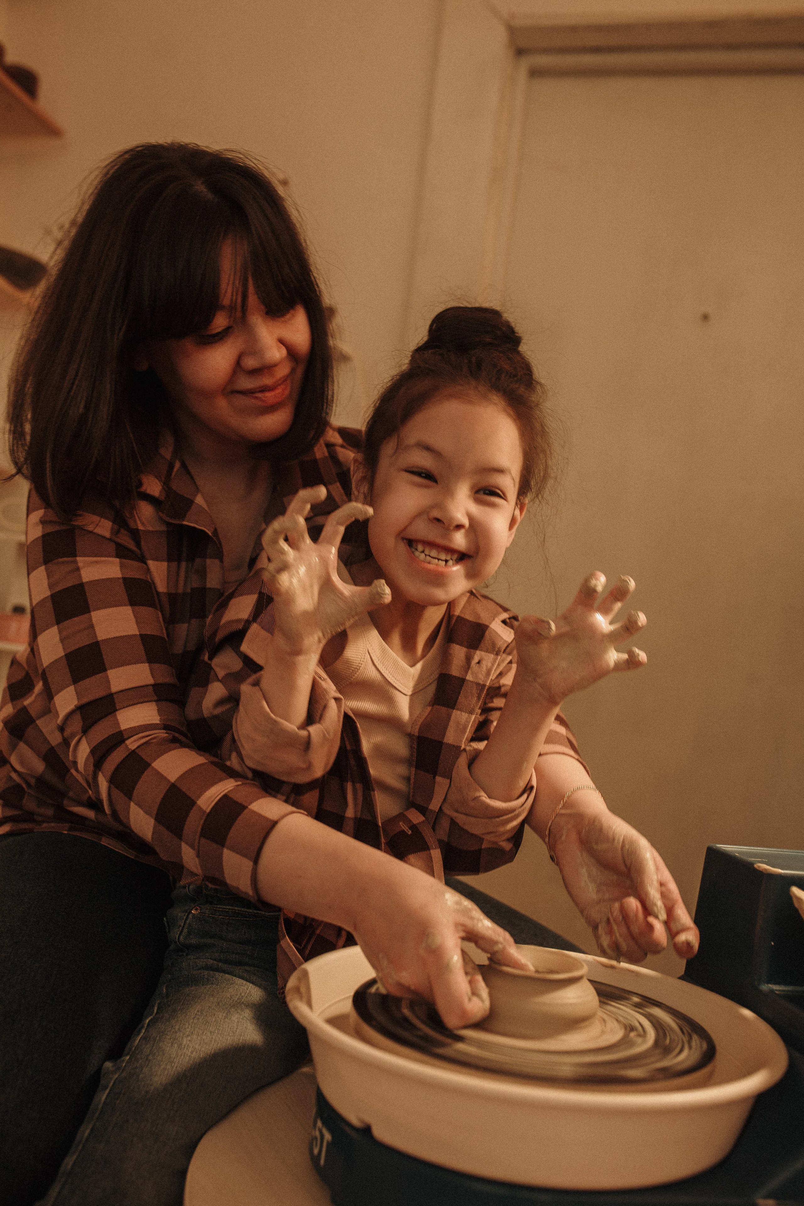 Дина & София гончарная. Семейный и Свадебный фотограф в Санкт-Петербурге Плохая Екатерина