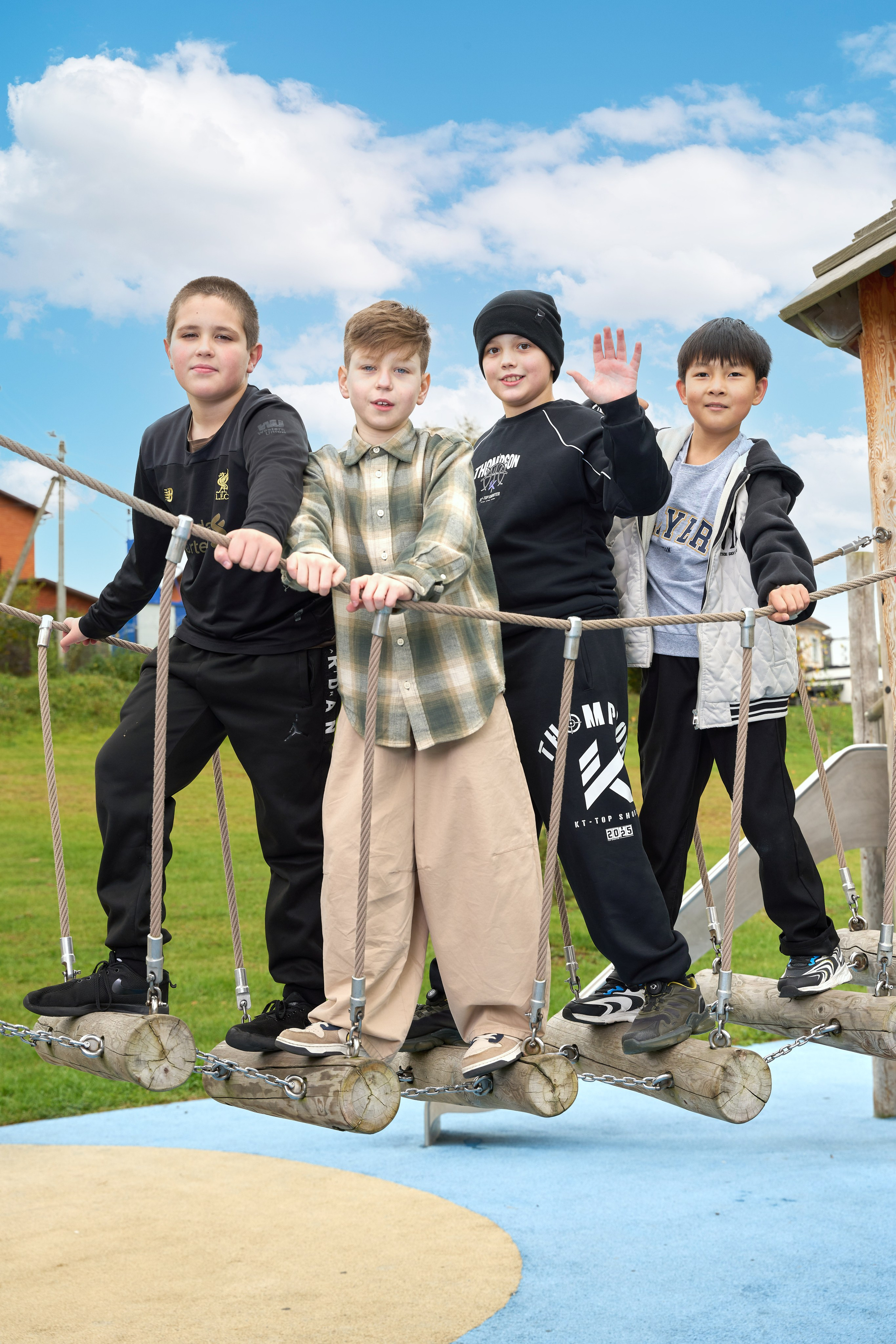 Выпускной альбом для 4 класса в Троицке | Фотограф. Школьный фотограф Троицк