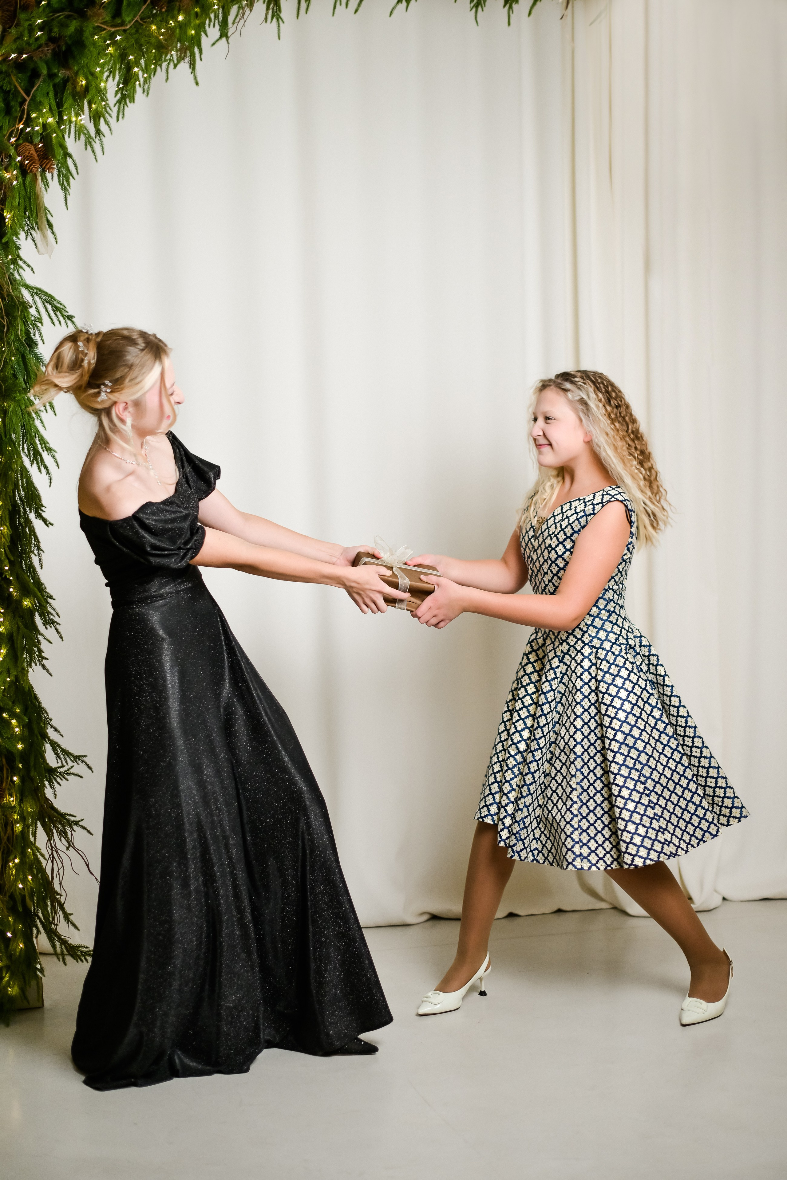 Семья Александра, Сашеньки, Юленьки и Катюши