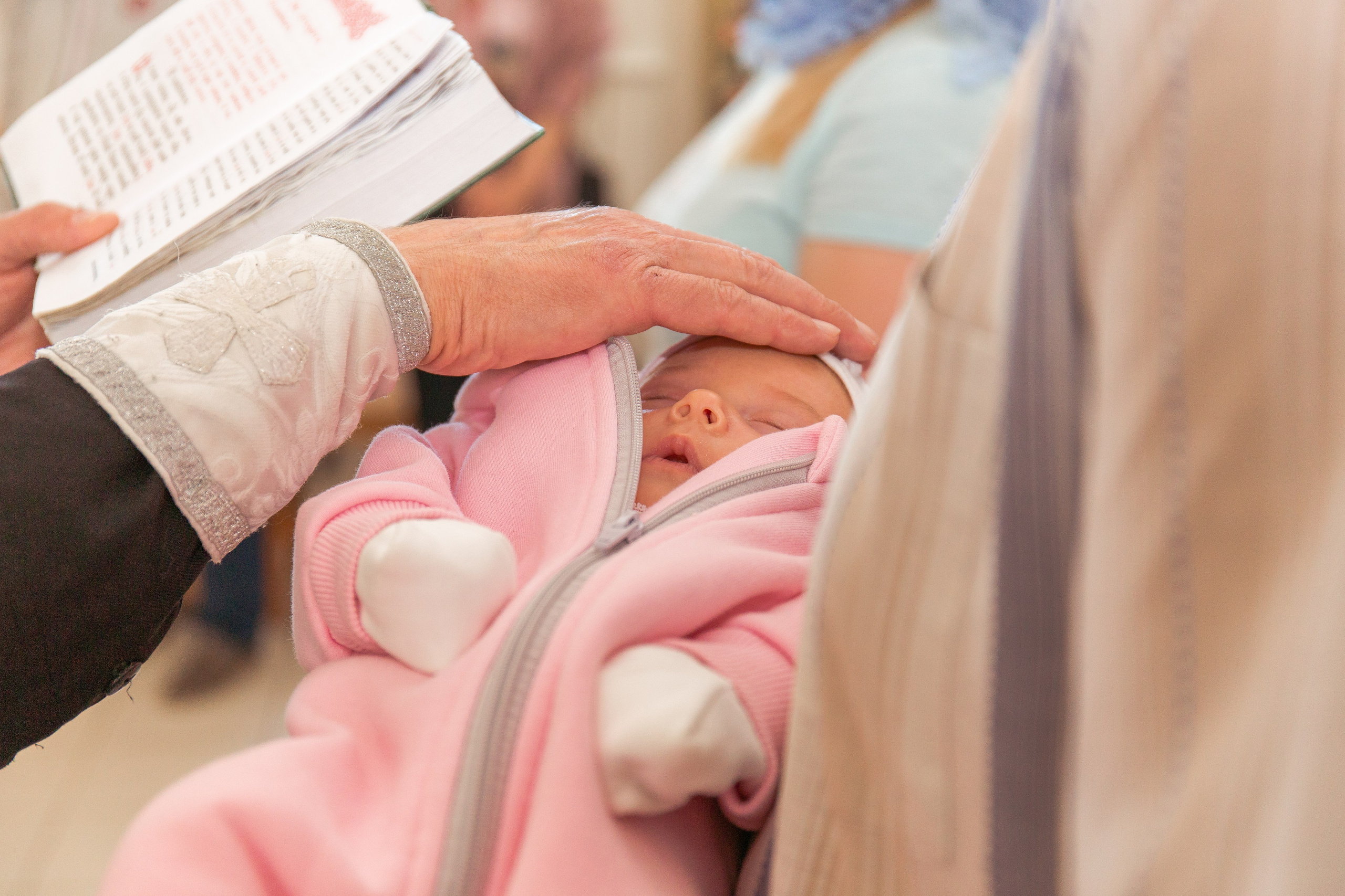 Крещение Ульяны. Успенская церковь. Фотограф новорожденных и детский в Сергиевом Посаде Кругликова Юлия