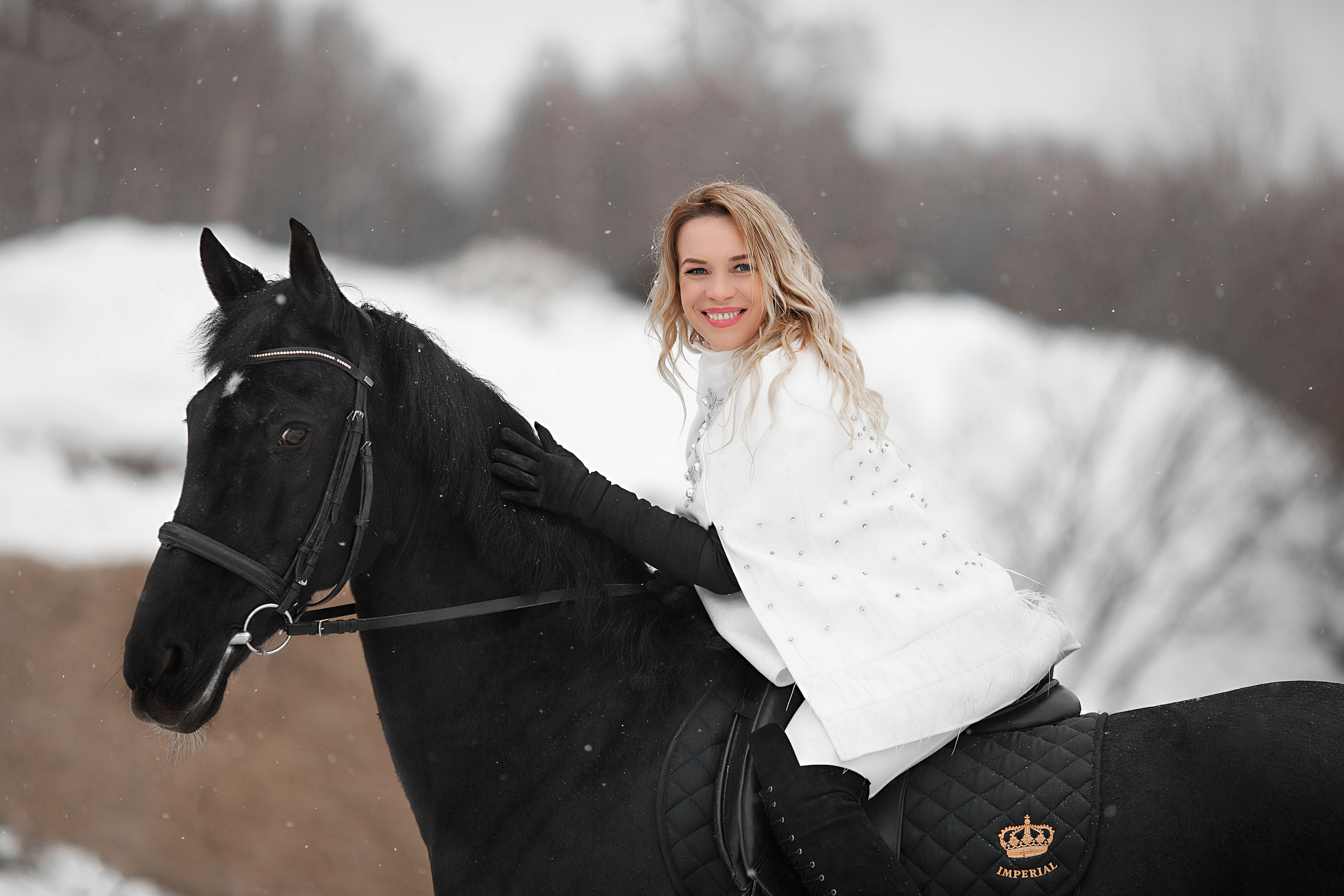 Светлана, Оксана, Жасмин и Воробушек. Фотосессия с лошадьми в Нижнем Новгороде