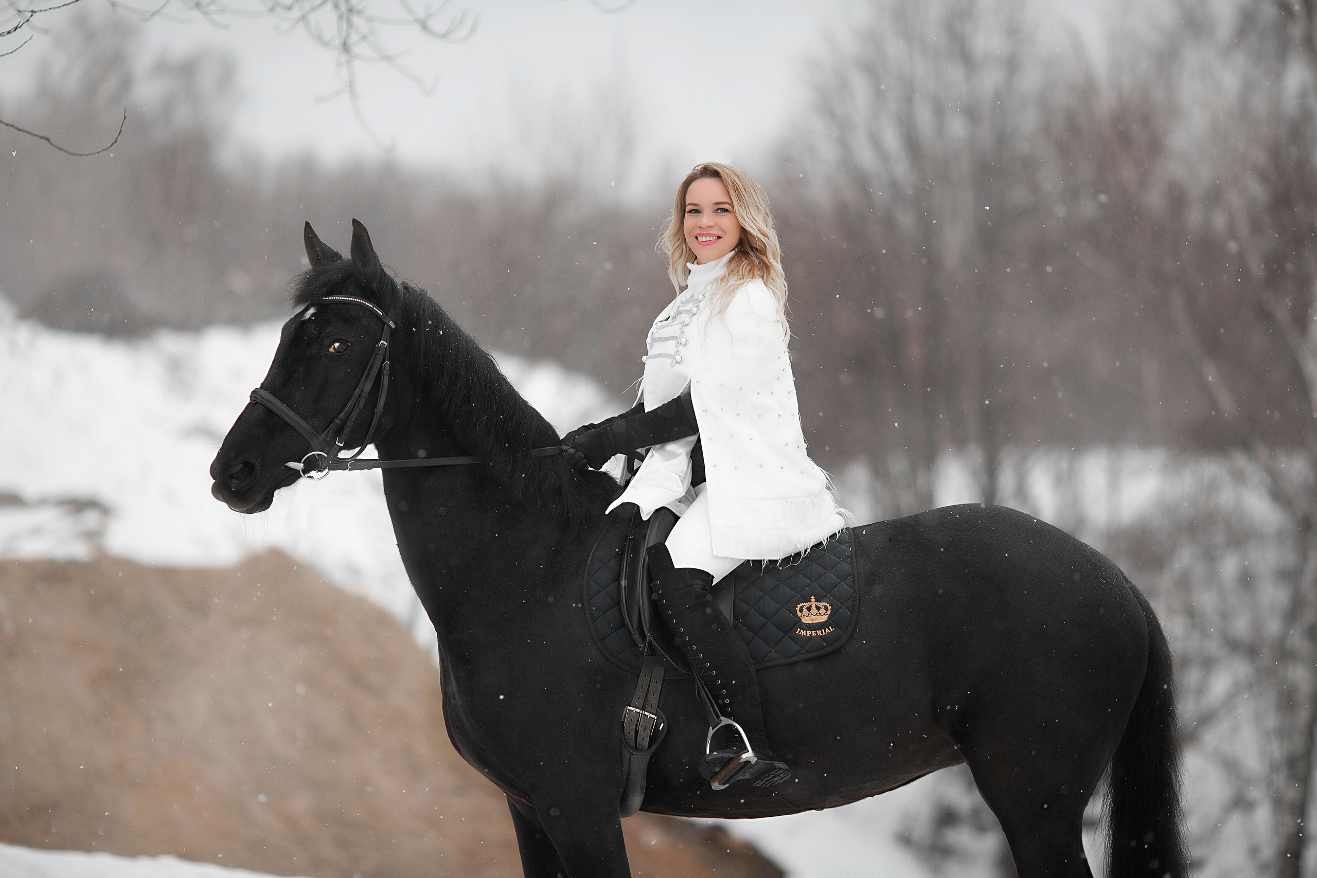 Светлана, Оксана, Жасмин и Воробушек. Фотосессия с лошадьми в Нижнем Новгороде