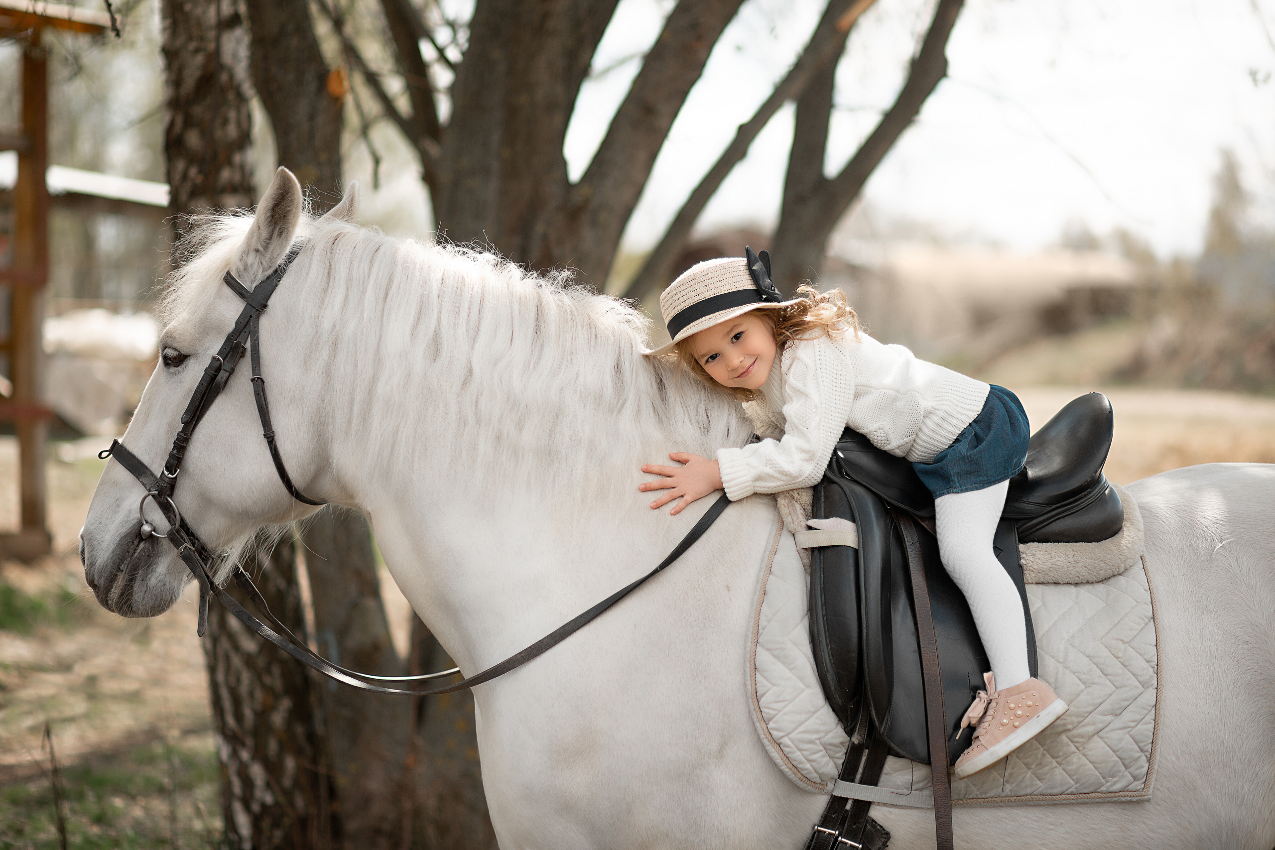 Елена и семья с Воробьем фотодень. Фотосессия с лошадьми в Нижнем Новгороде