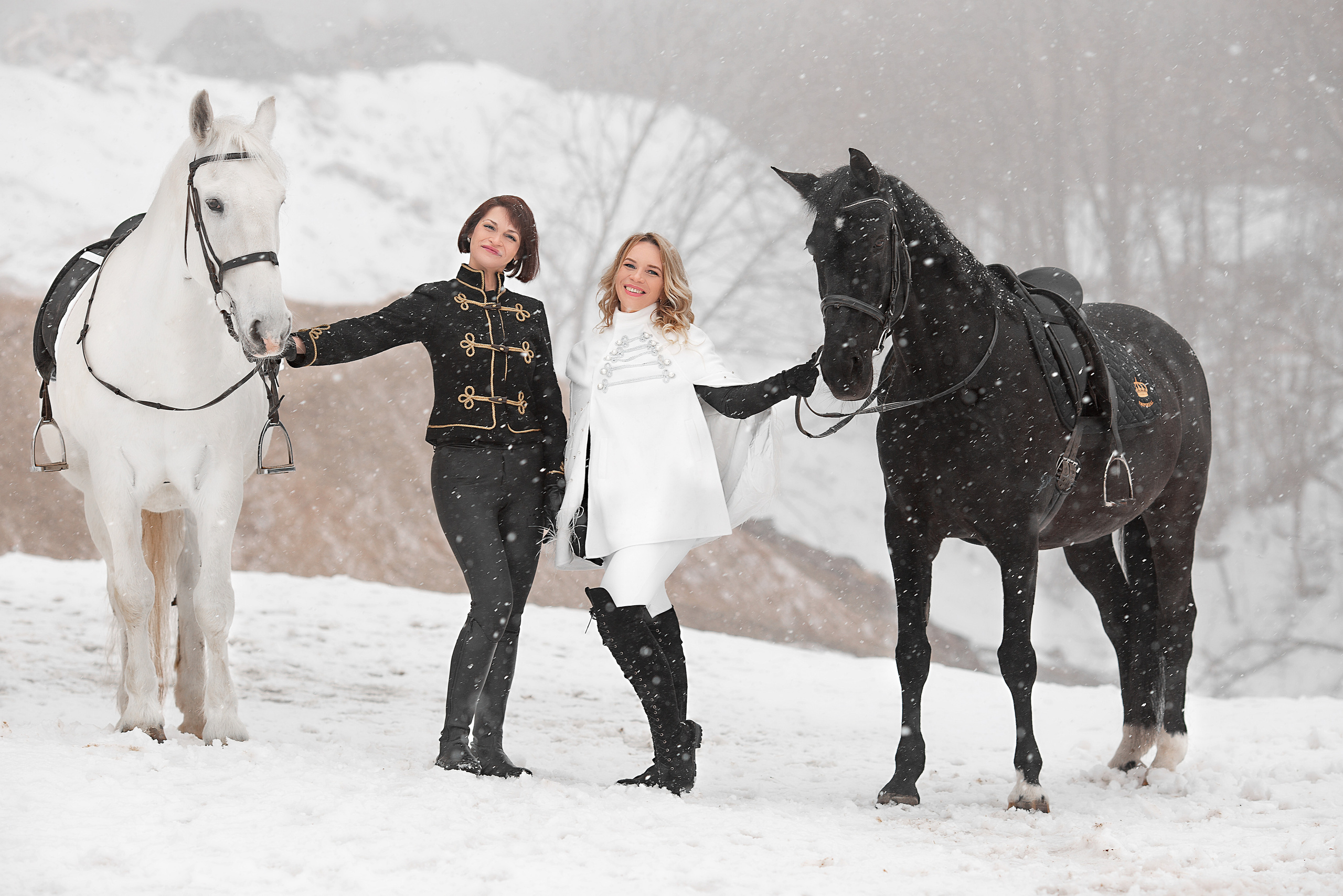 Светлана, Оксана, Жасмин и Воробушек. Фотосессия с лошадьми в Нижнем Новгороде