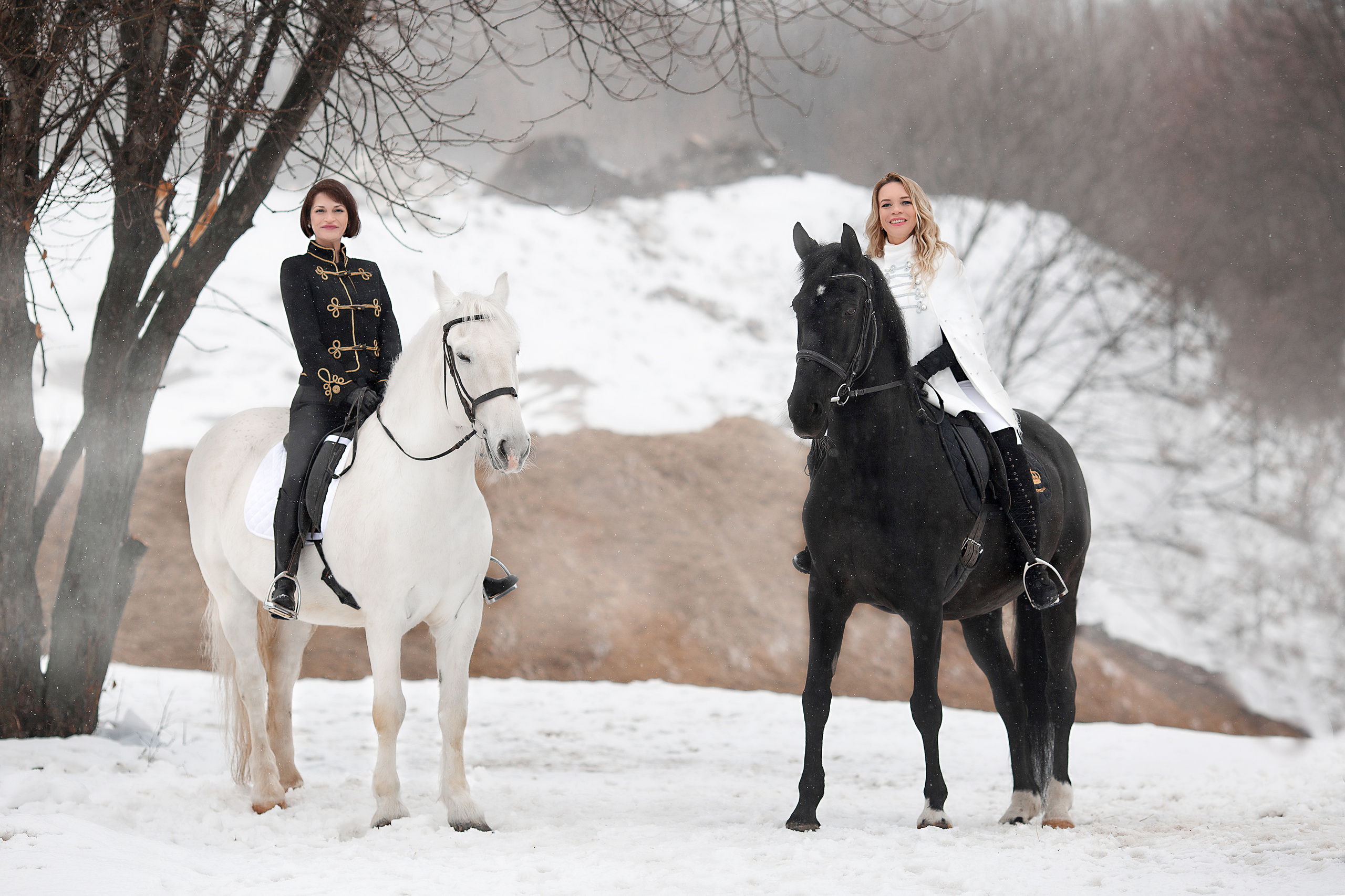 Светлана, Оксана, Жасмин и Воробушек. Фотосессия с лошадьми в Нижнем Новгороде