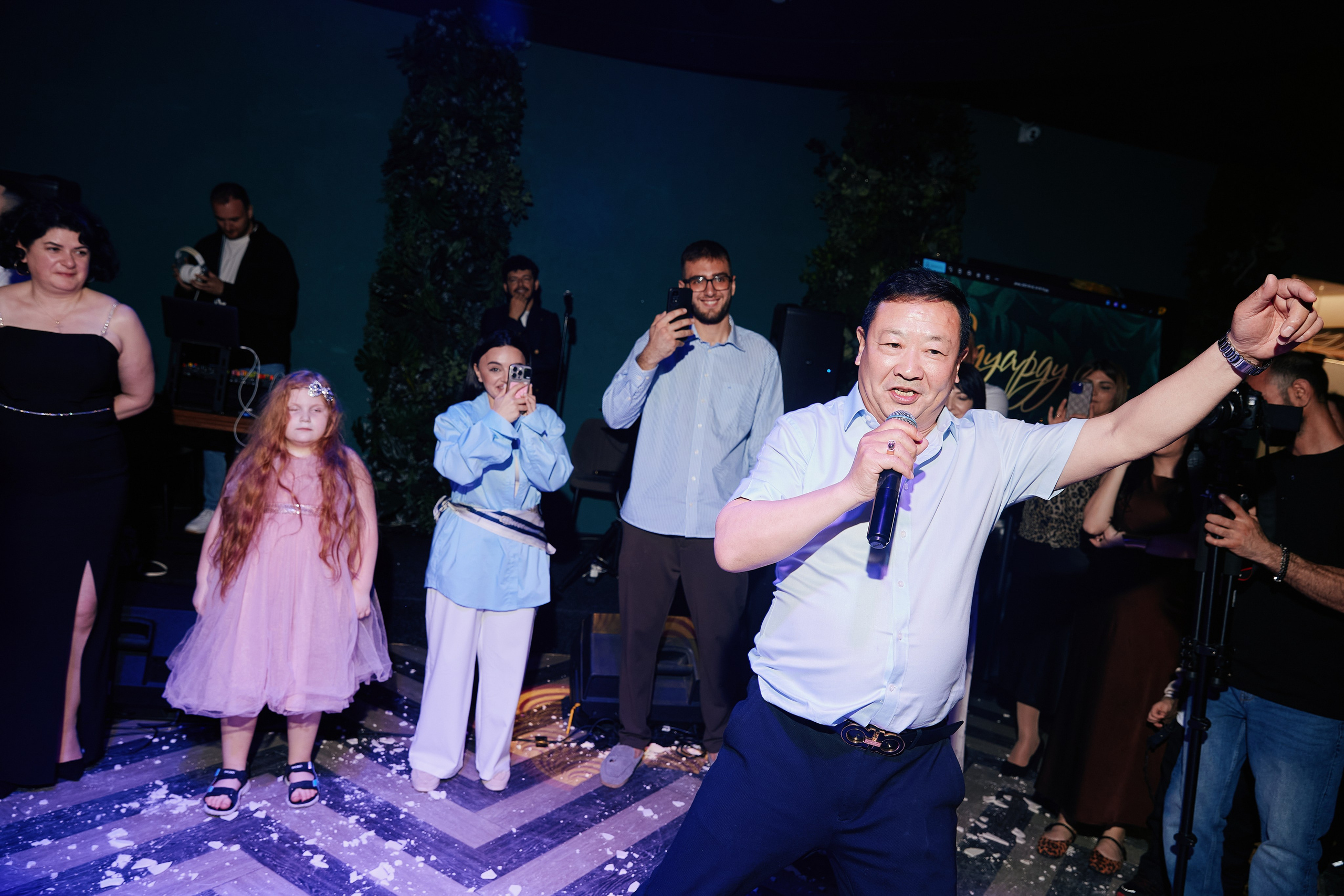 День рождения в Двин Холл 02.05. Свадебный репортажный фотограф краснодар максим дремов дрёмов фотосессия студия цена