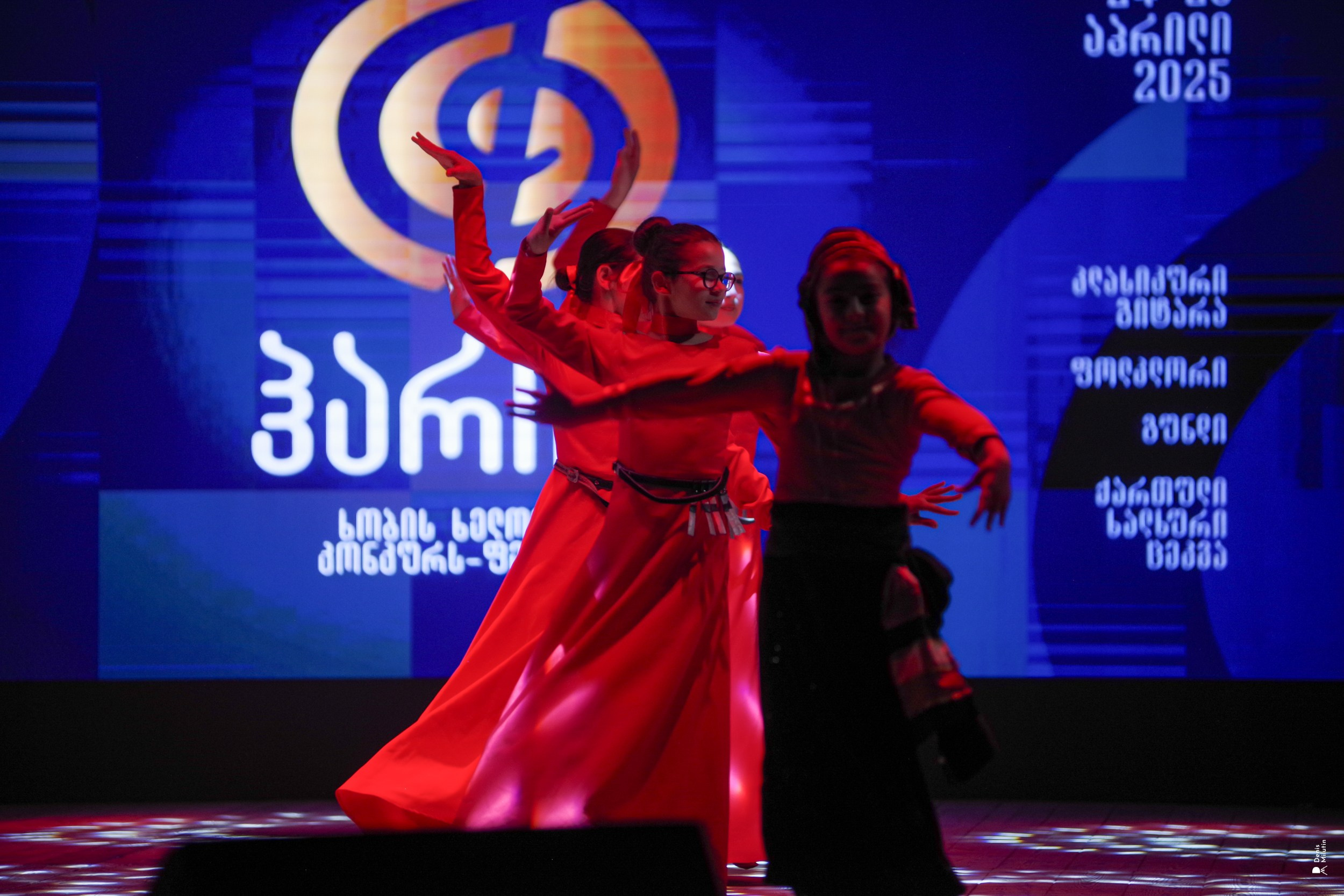 Танцы в Хоби. Портретный фотограф Денис Милютин