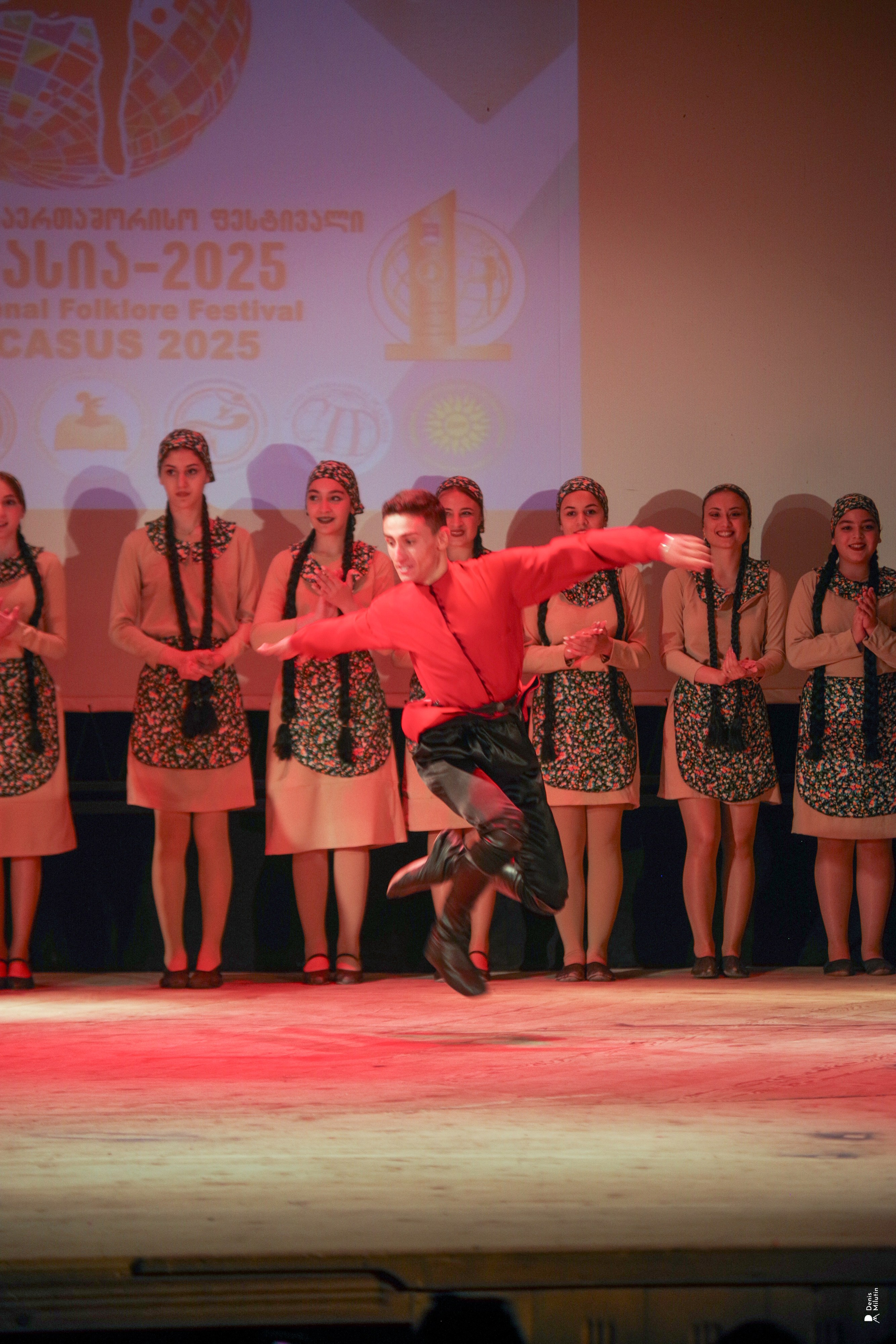 Танцы в прекрасном Они. Портретный фотограф Денис Милютин