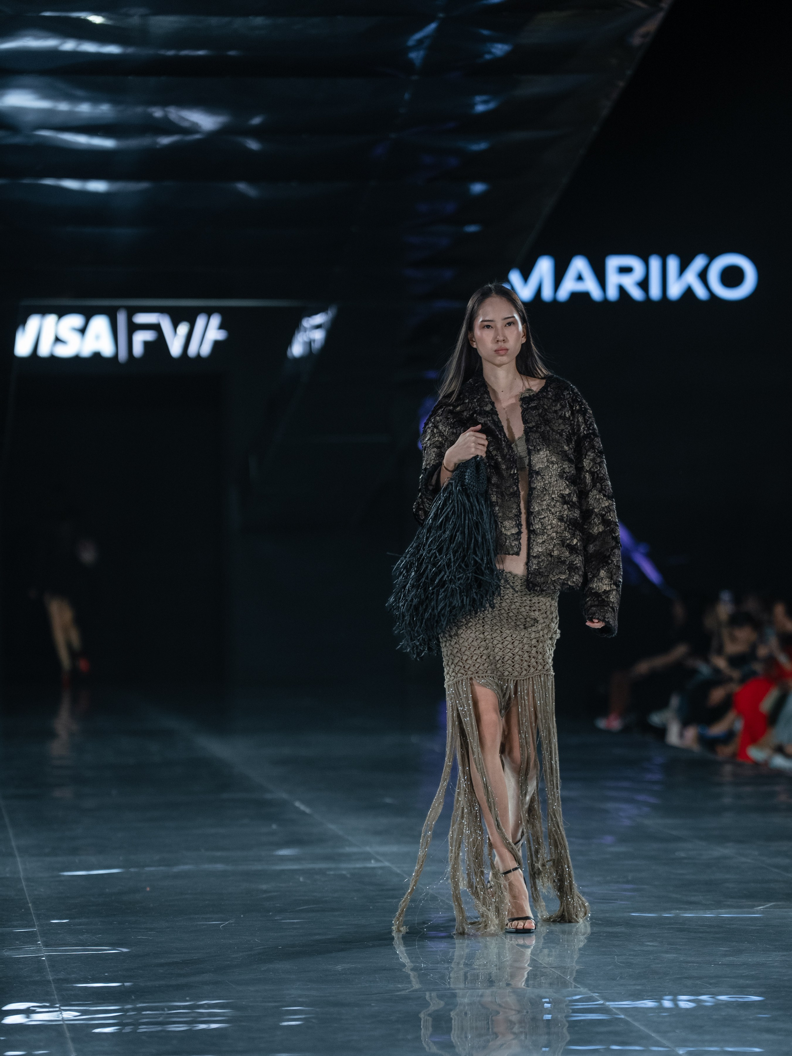 Visa Fashion Week Pre-Fall Mariko. Сайт Алматинского НЮ АРТ, будуар и фэшн фотографа Дениса Карпенко